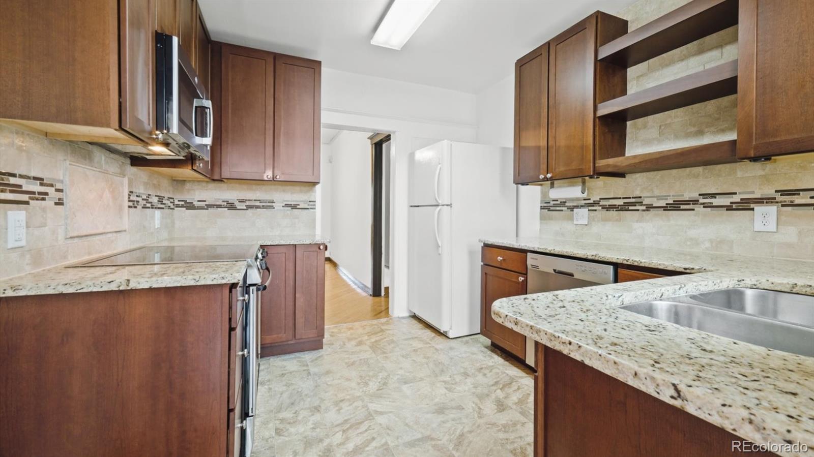 MLS Image #13 for 553 n logan street,denver, Colorado