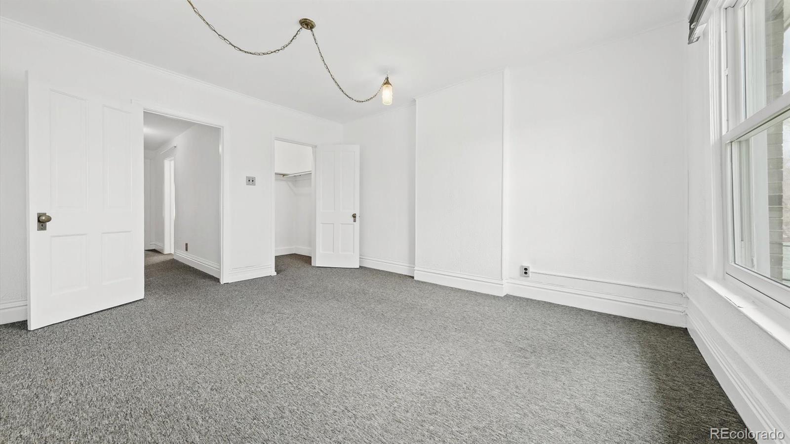 MLS Image #18 for 553 n logan street,denver, Colorado