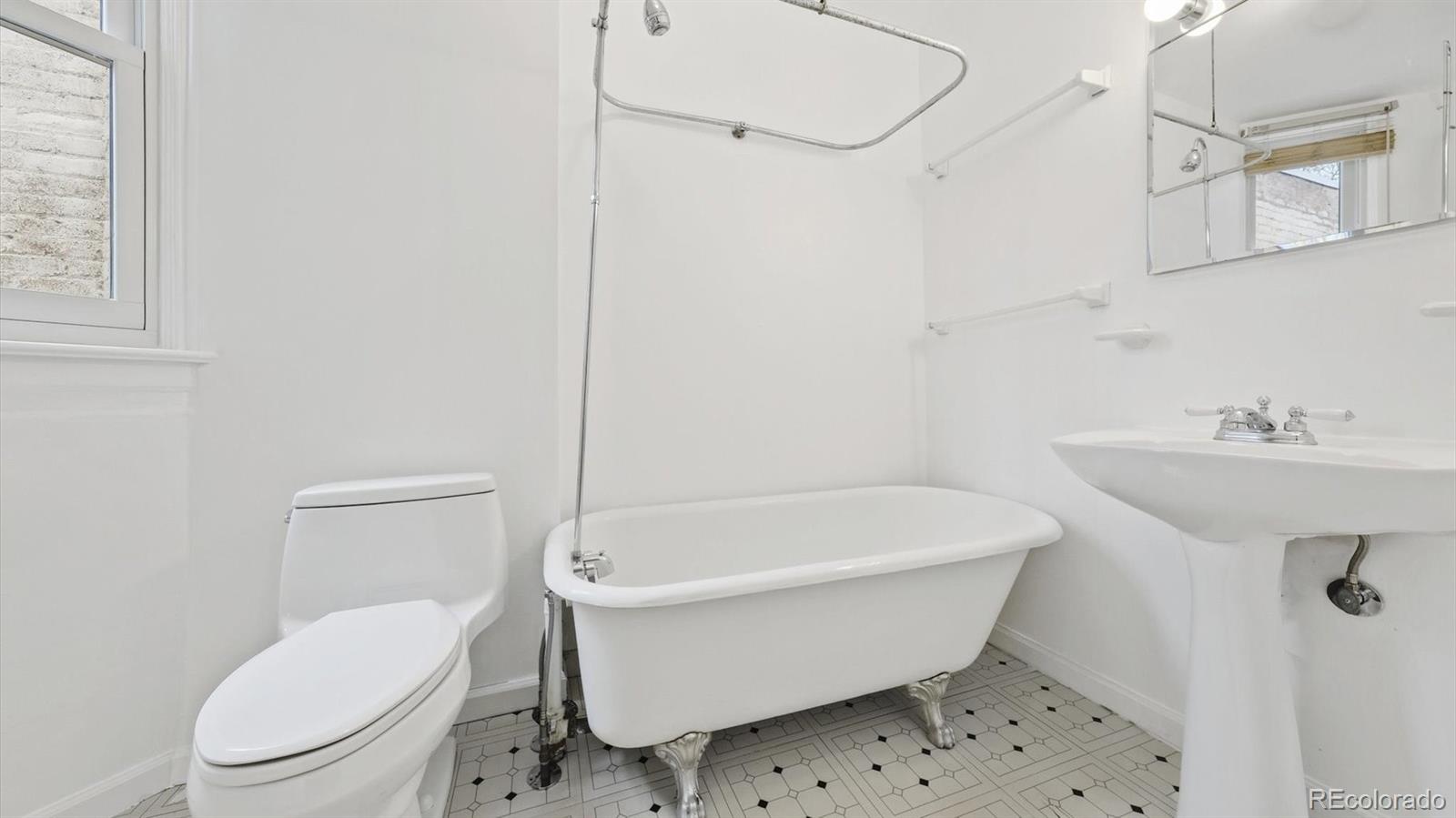 MLS Image #22 for 553 n logan street,denver, Colorado