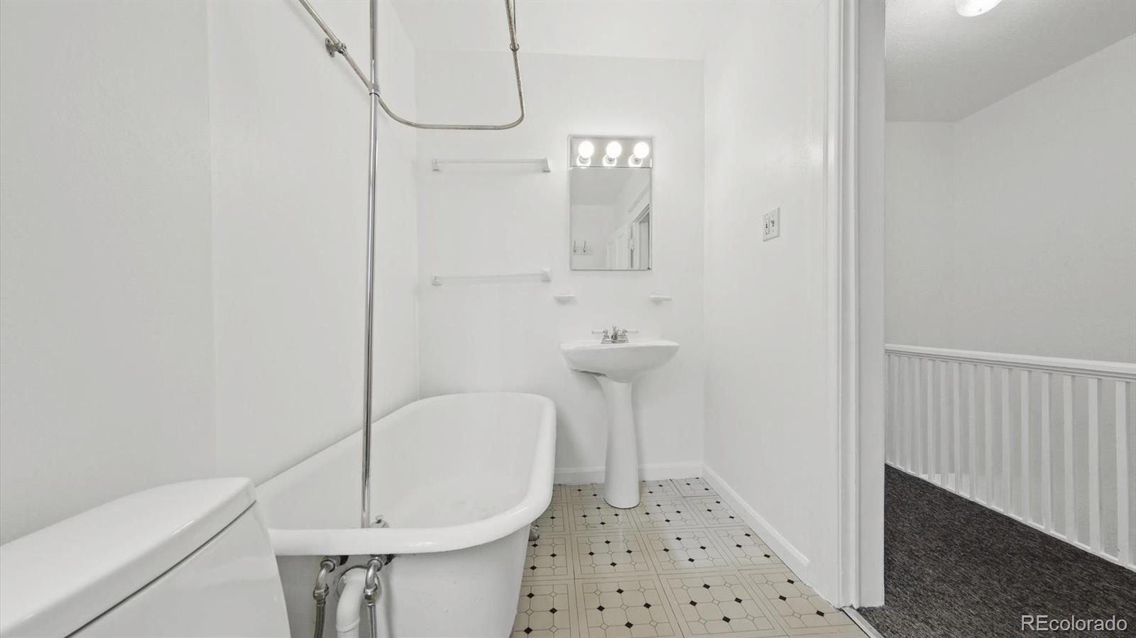 MLS Image #23 for 553 n logan street,denver, Colorado