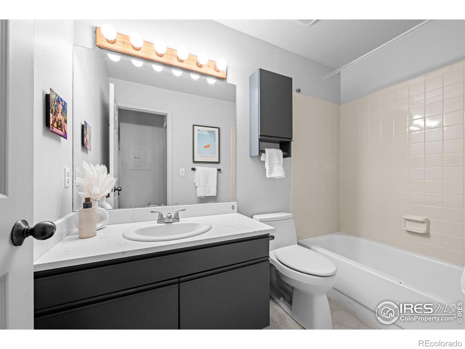 MLS Image #23 for 6844  countryside lane,niwot, Colorado