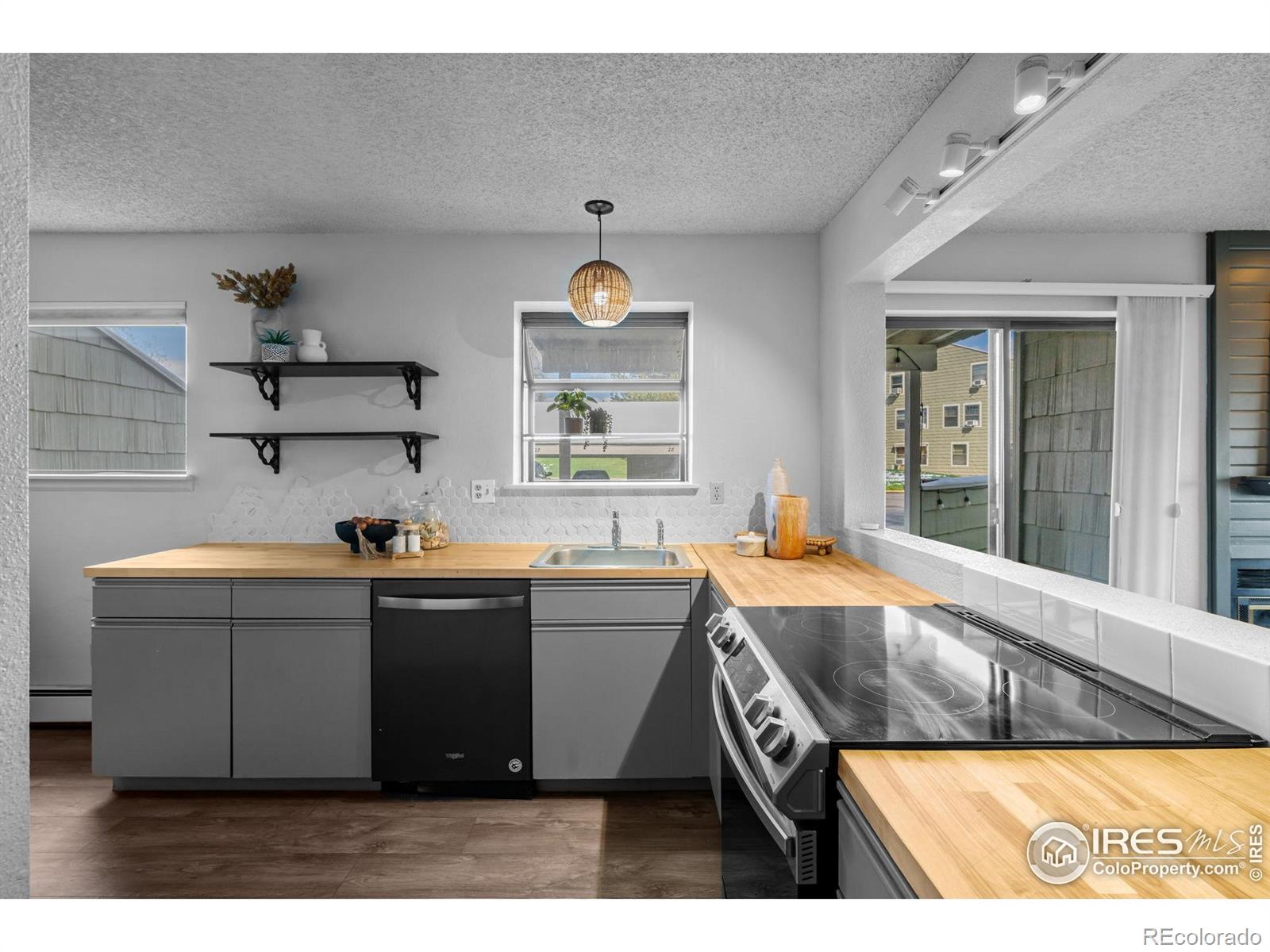 MLS Image #7 for 6844  countryside lane,niwot, Colorado