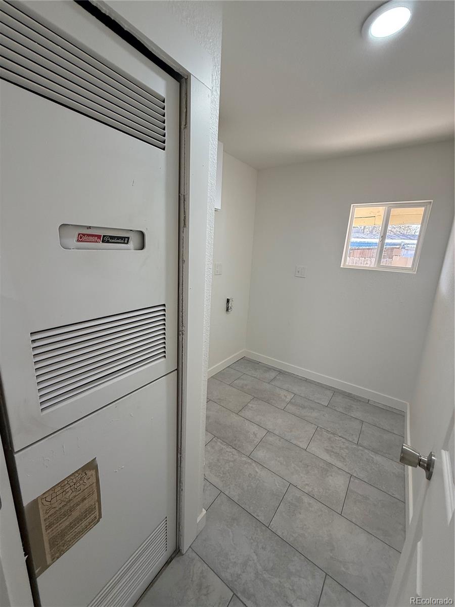 MLS Image #24 for 9036  mandel street,denver, Colorado
