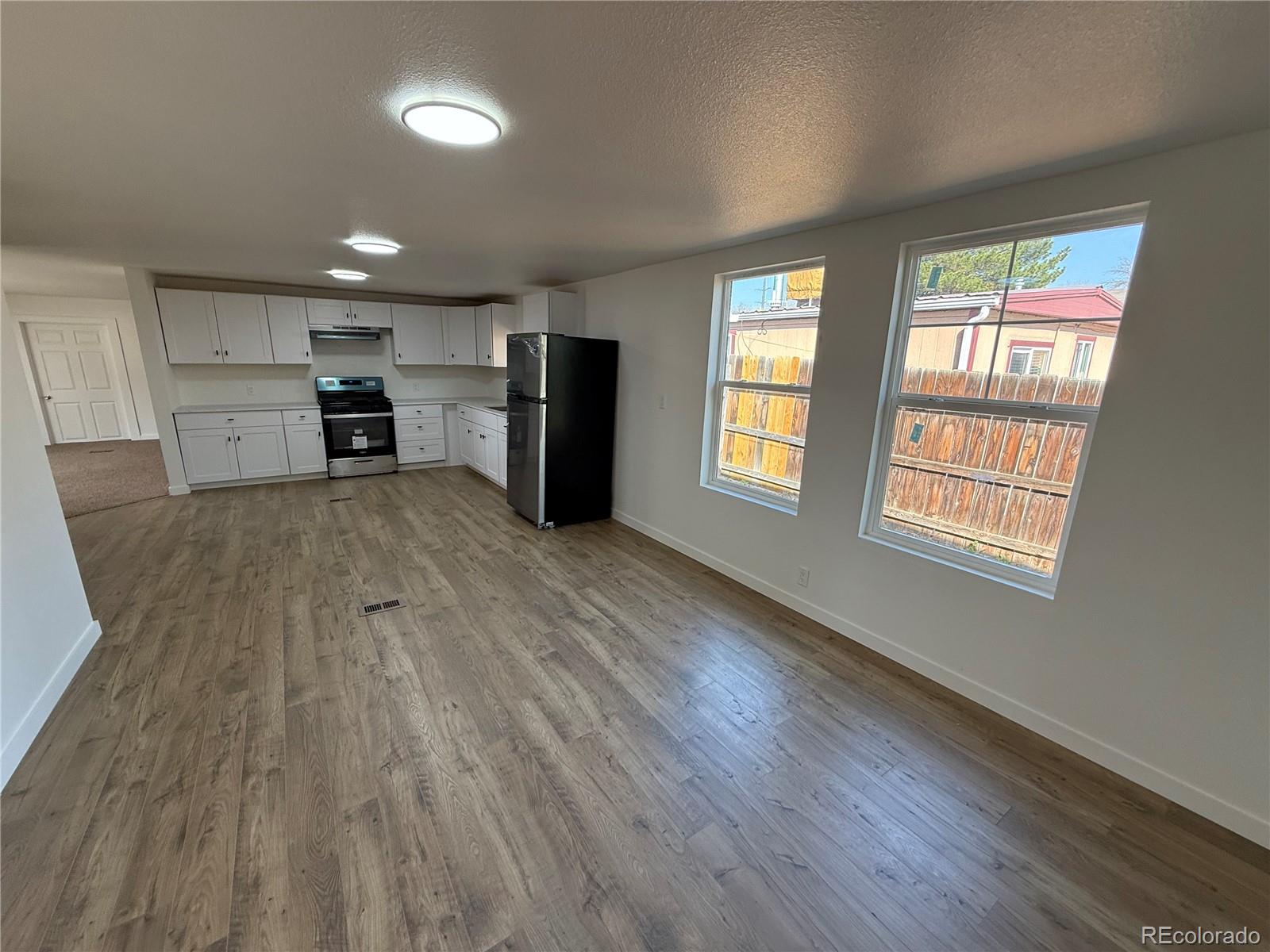 MLS Image #8 for 9036  mandel street,denver, Colorado
