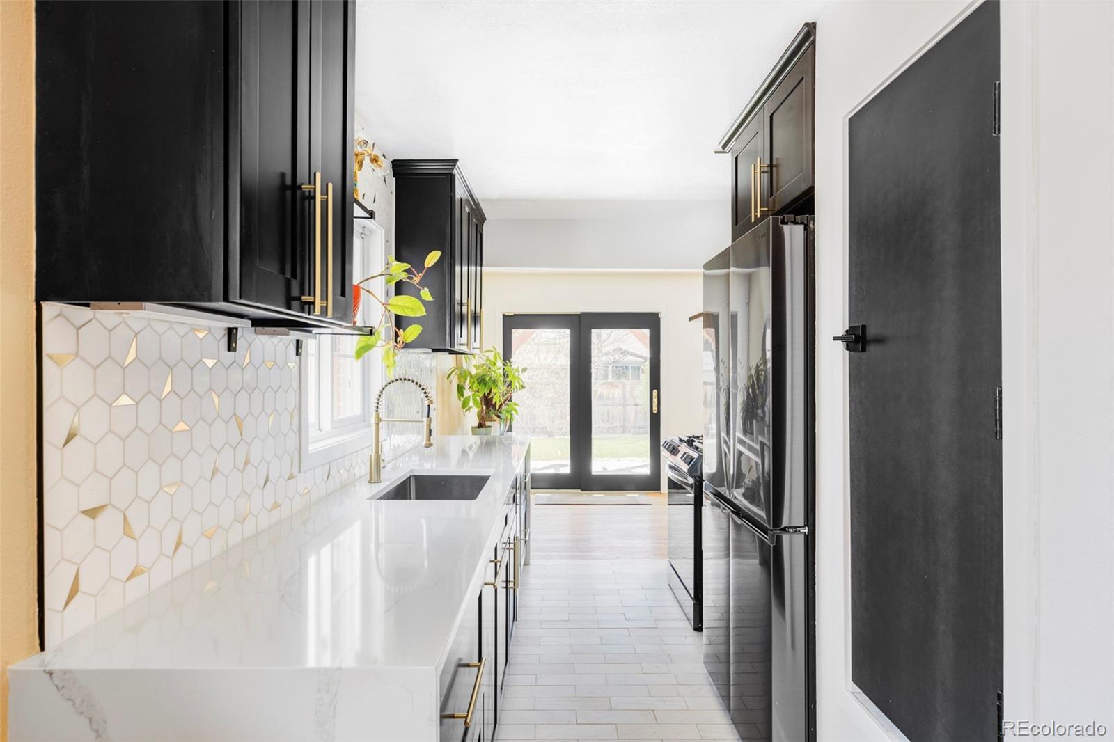 MLS Image #12 for 3130 s krameria street,denver, Colorado