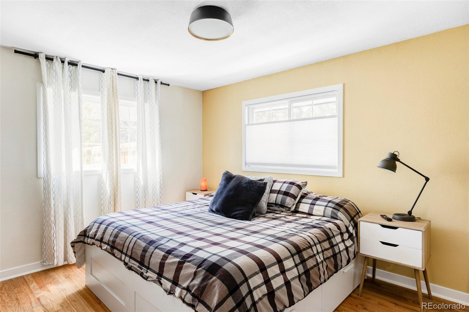 MLS Image #13 for 3130 s krameria street,denver, Colorado