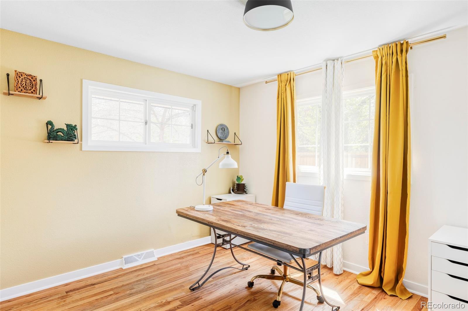 MLS Image #17 for 3130 s krameria street,denver, Colorado