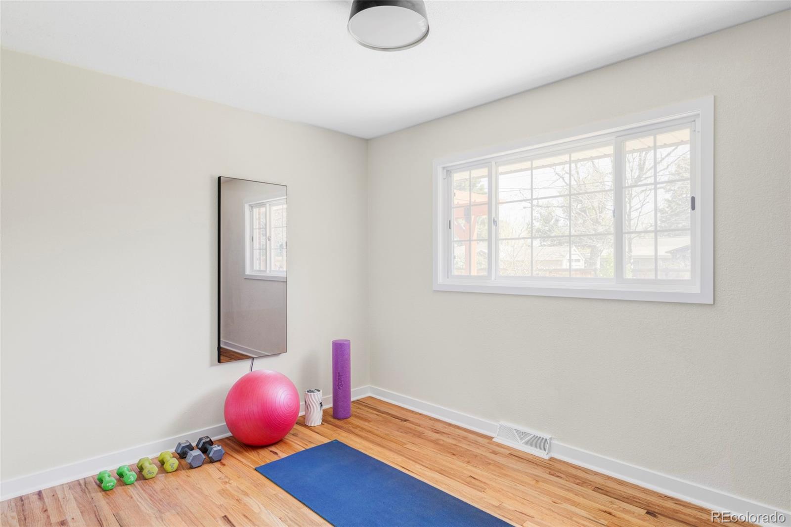 MLS Image #18 for 3130 s krameria street,denver, Colorado