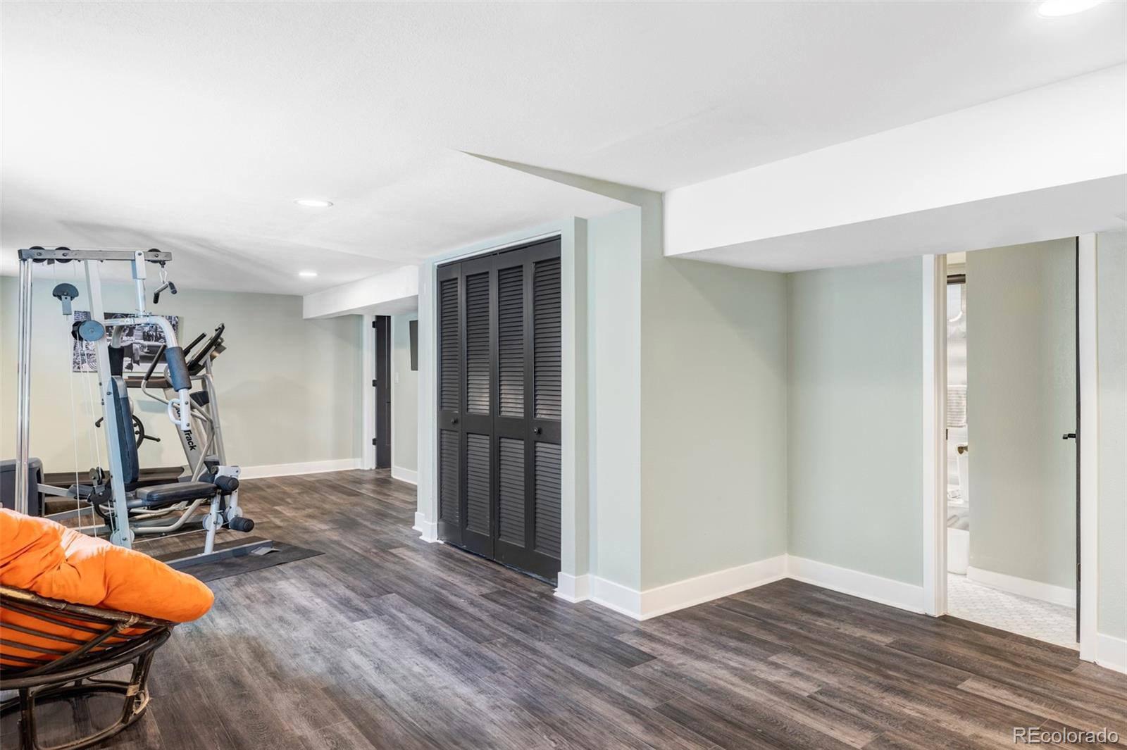 MLS Image #23 for 3130 s krameria street,denver, Colorado