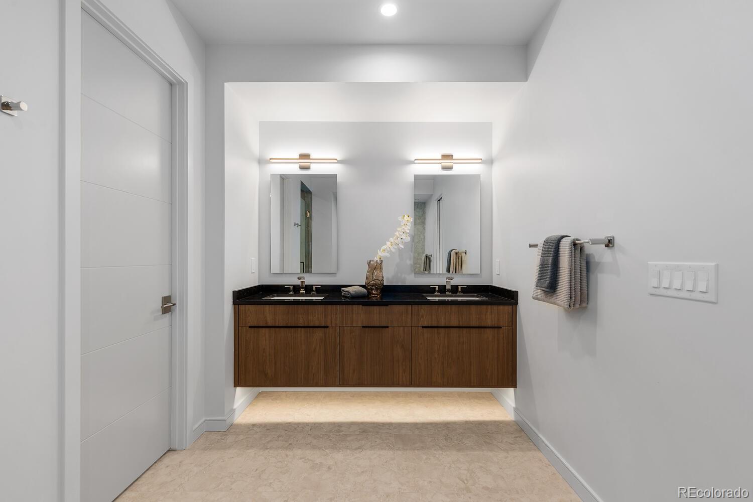 MLS Image #27 for 1127 s monroe street,denver, Colorado