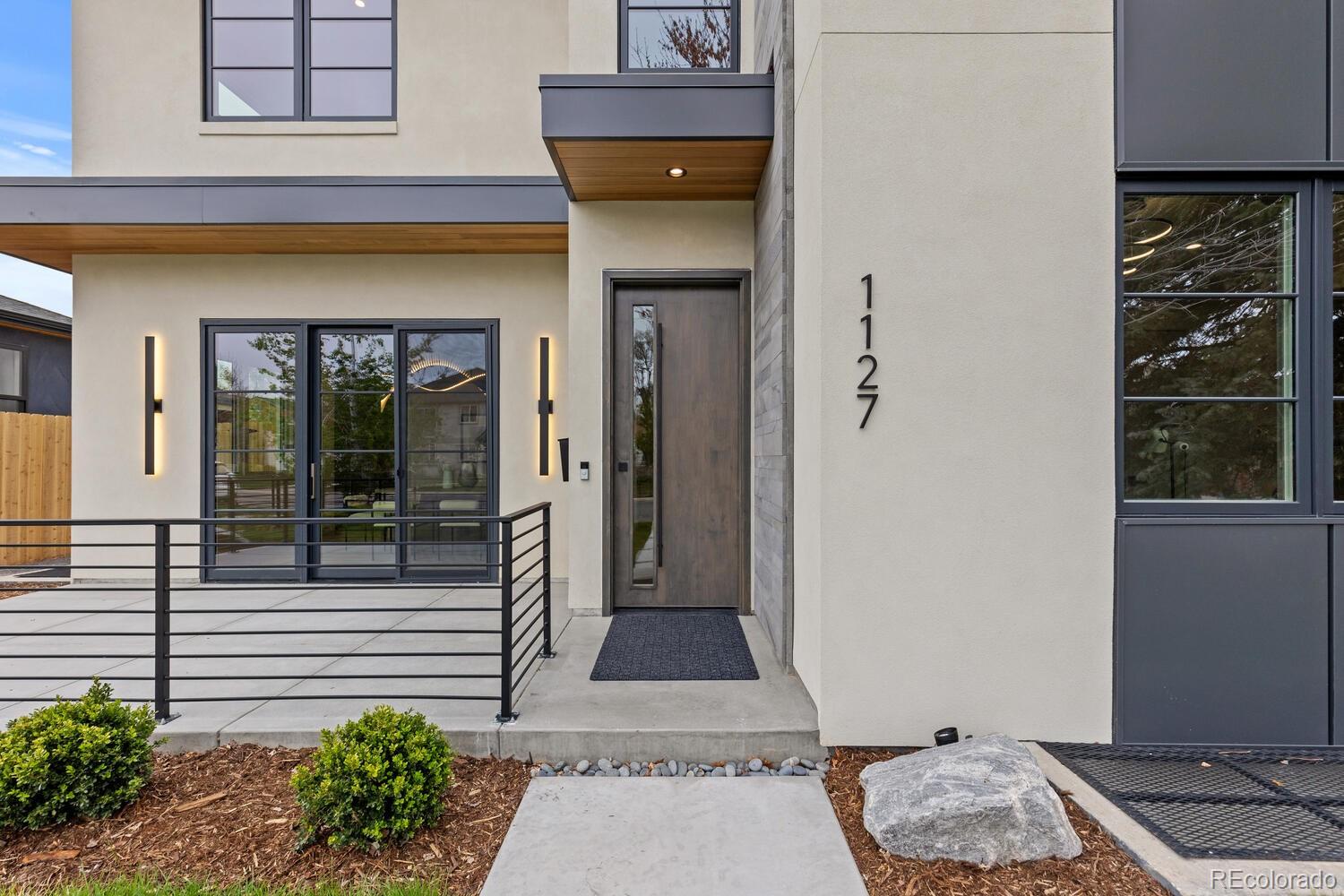 MLS Image #3 for 1127 s monroe street,denver, Colorado
