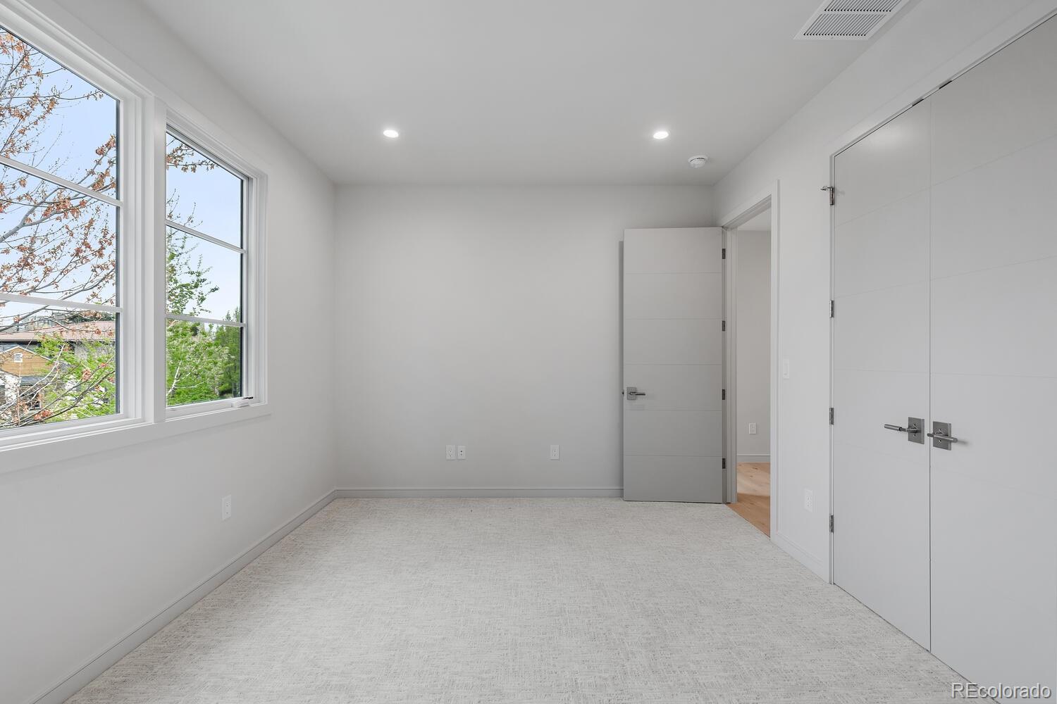 MLS Image #31 for 1127 s monroe street,denver, Colorado