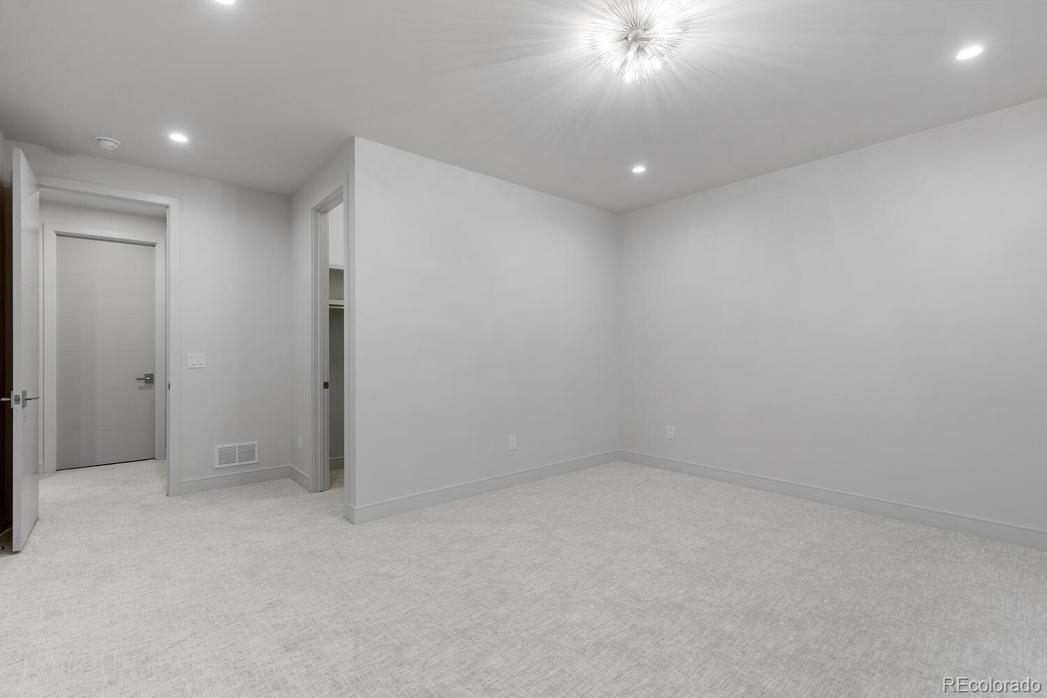 MLS Image #39 for 1127 s monroe street,denver, Colorado