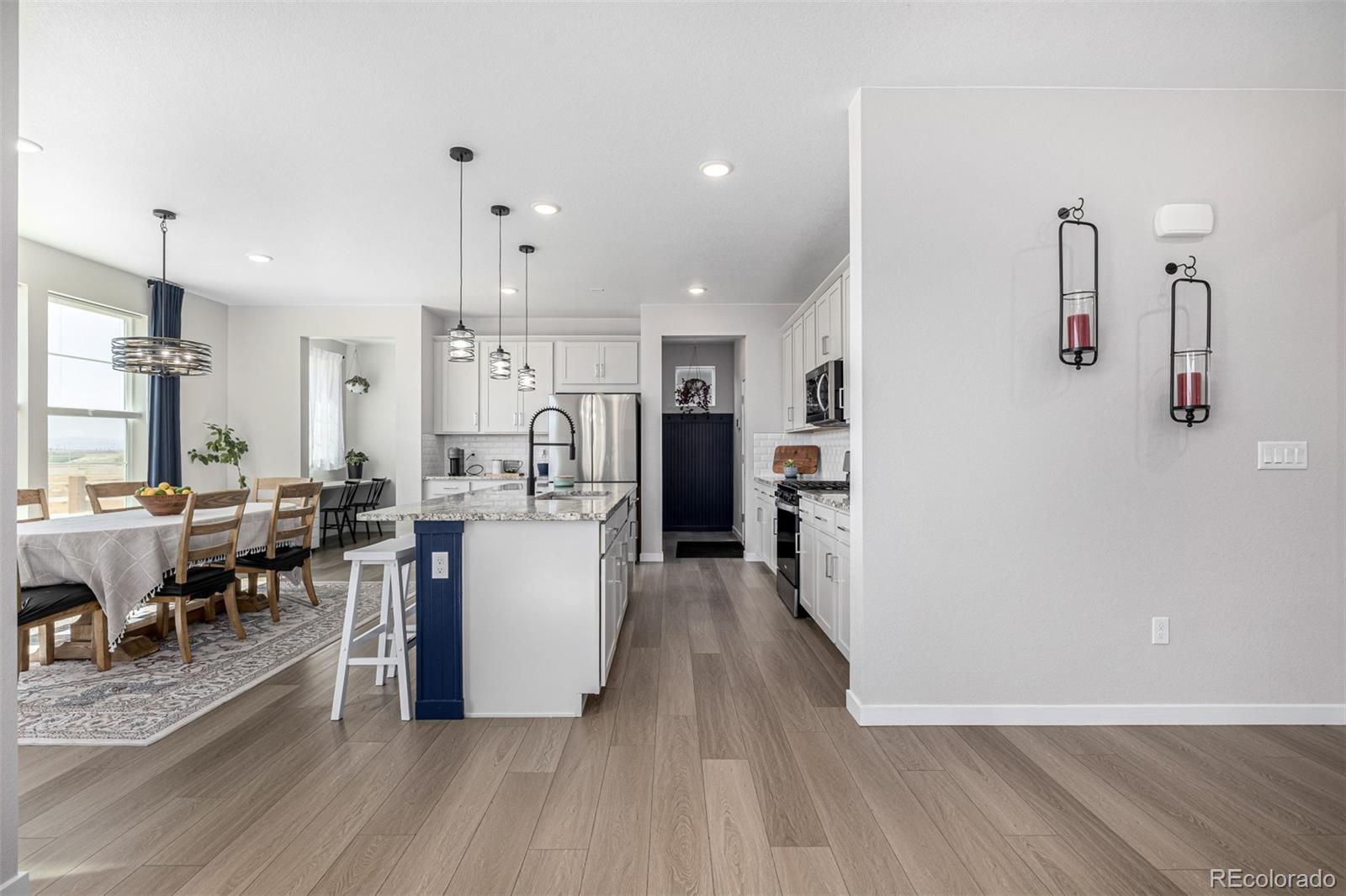MLS Image #12 for 23652 e 40th avenue,aurora, Colorado