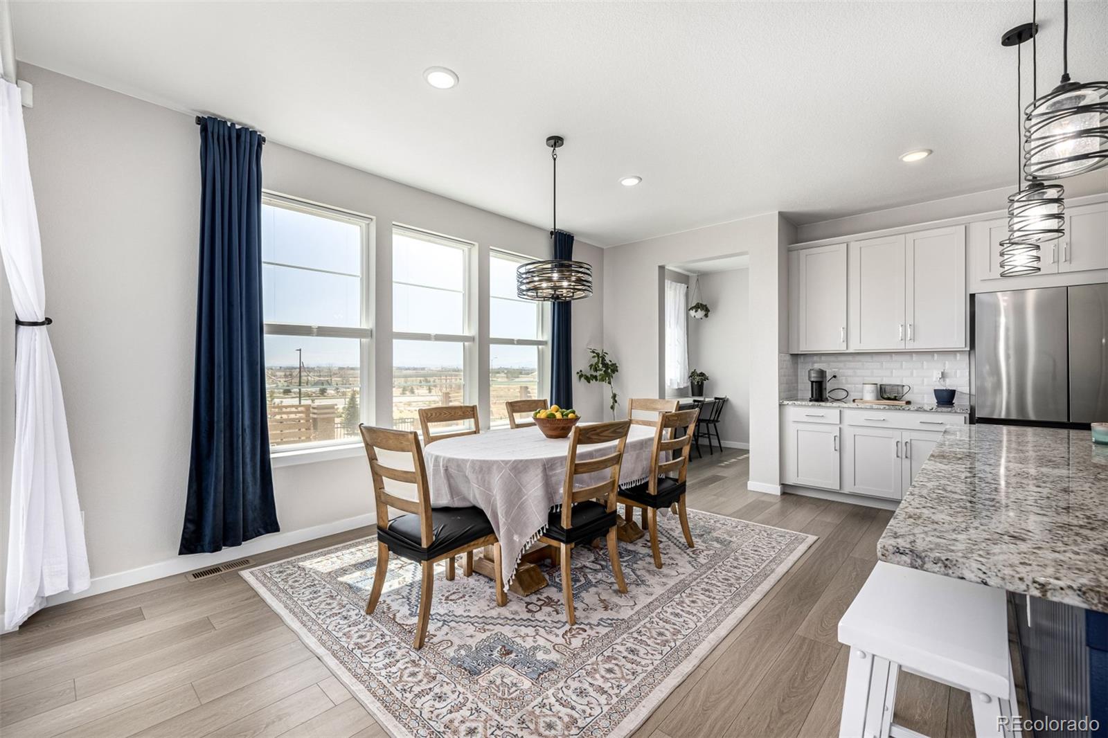MLS Image #16 for 23652 e 40th avenue,aurora, Colorado