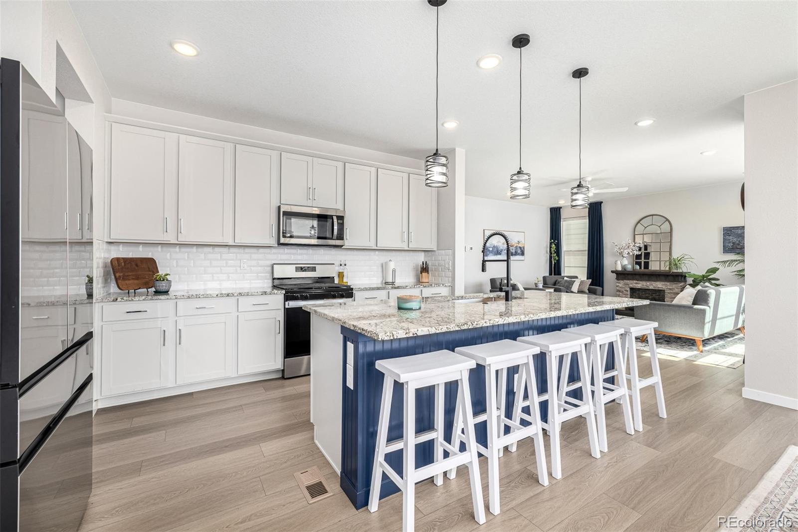 MLS Image #18 for 23652 e 40th avenue,aurora, Colorado