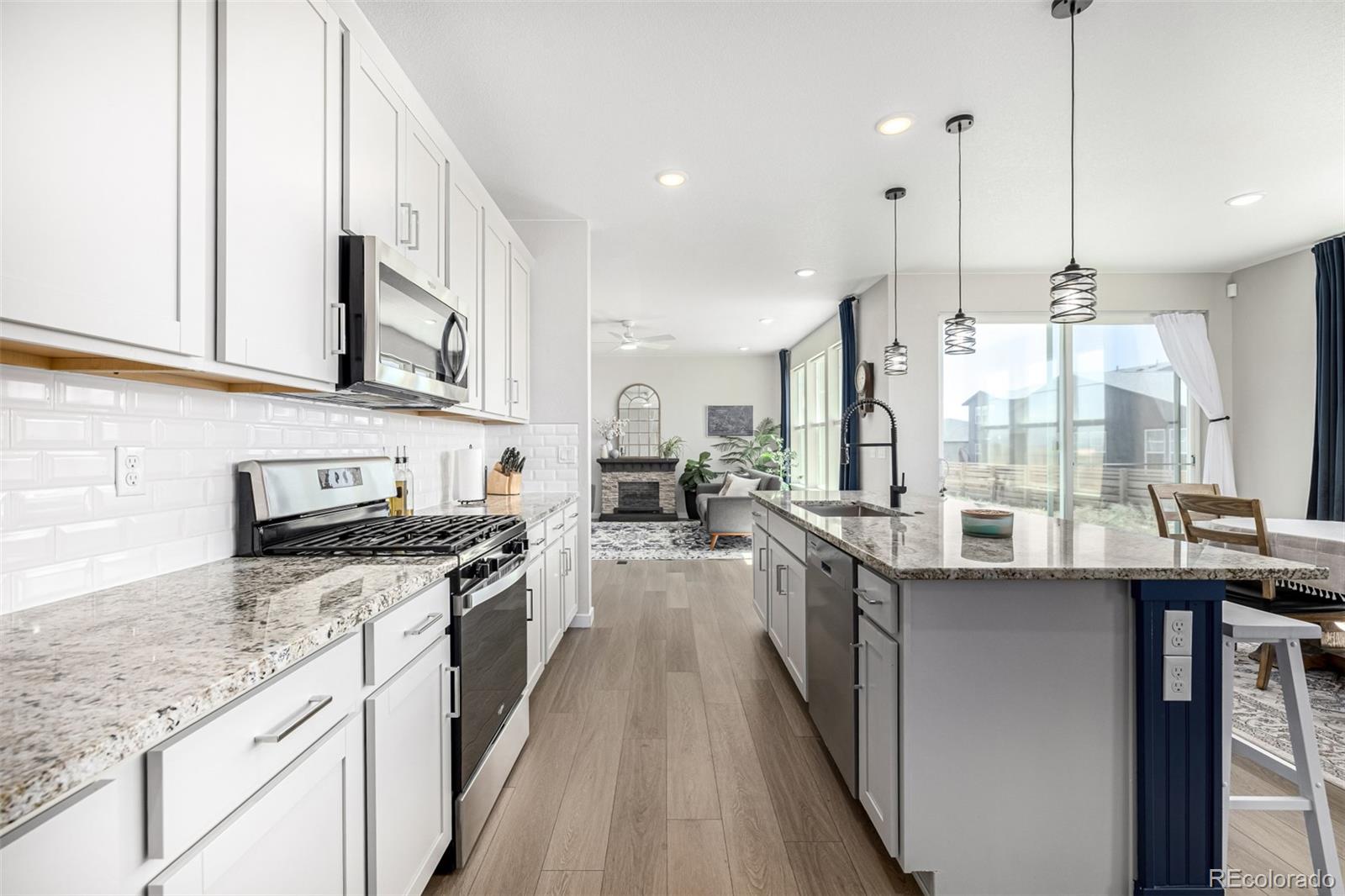 MLS Image #19 for 23652 e 40th avenue,aurora, Colorado