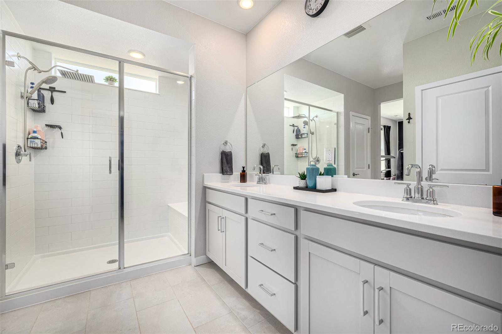 MLS Image #27 for 23652 e 40th avenue,aurora, Colorado