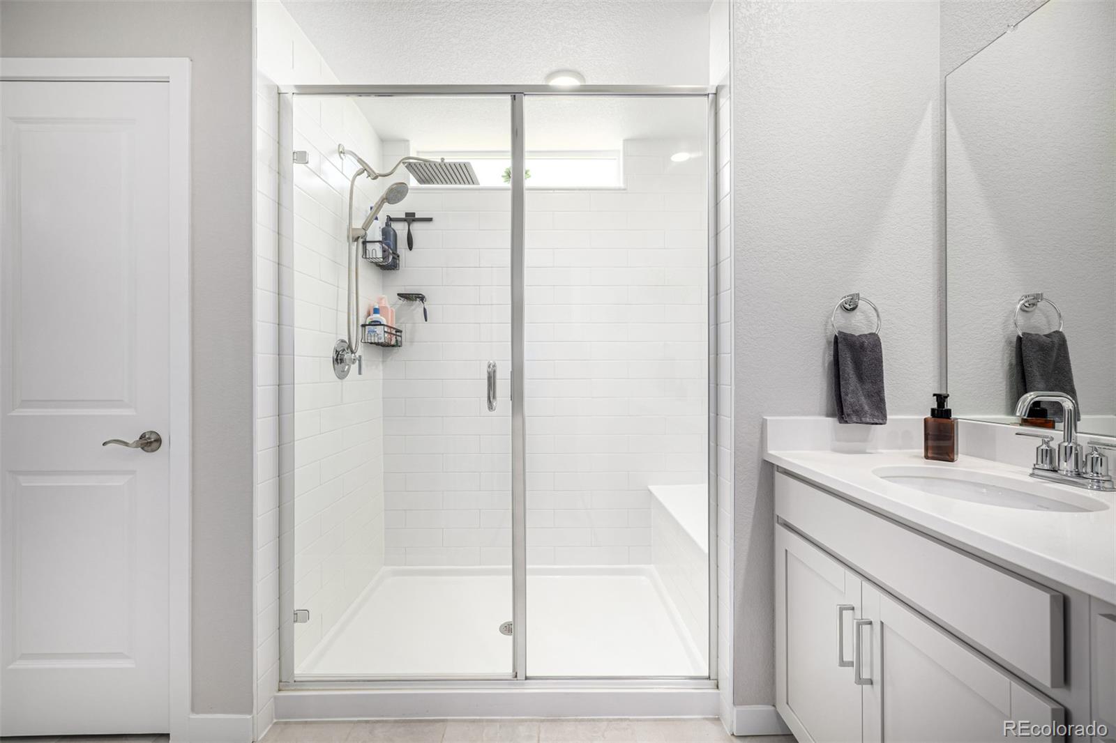 MLS Image #28 for 23652 e 40th avenue,aurora, Colorado