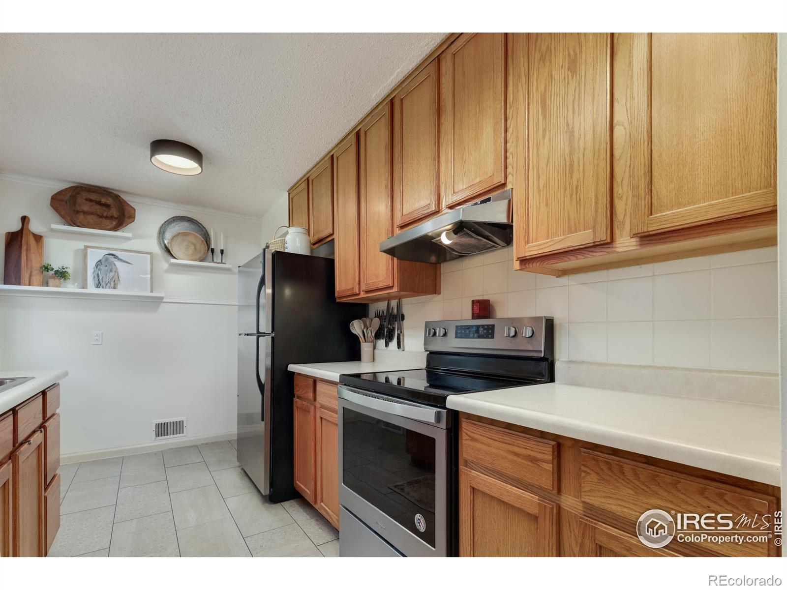 MLS Image #5 for 1148  gay street,longmont, Colorado