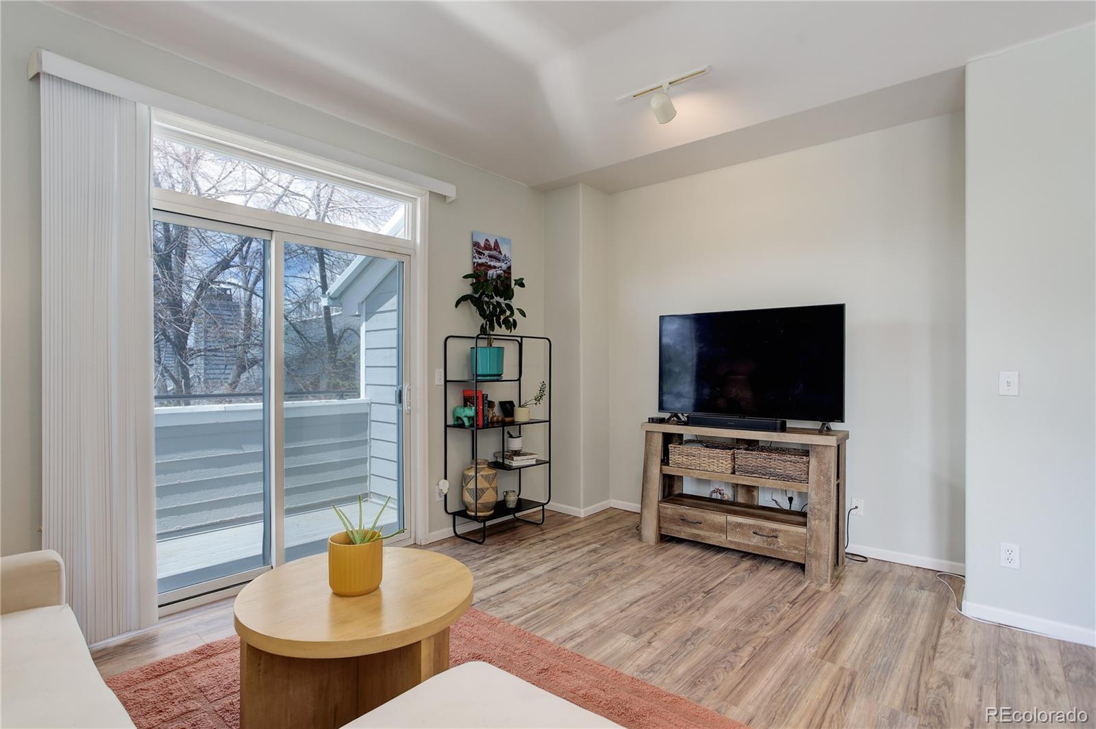 MLS Image #4 for 8500 e jefferson avenue,denver, Colorado