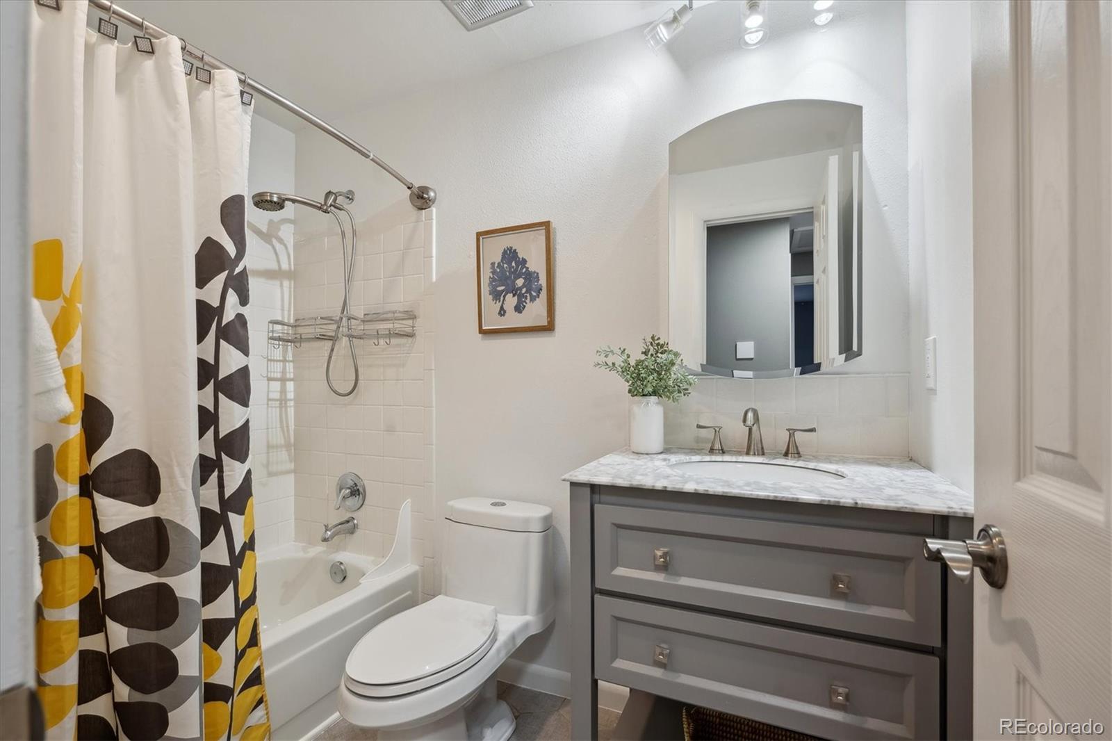MLS Image #13 for 10909 w 65th way,arvada, Colorado