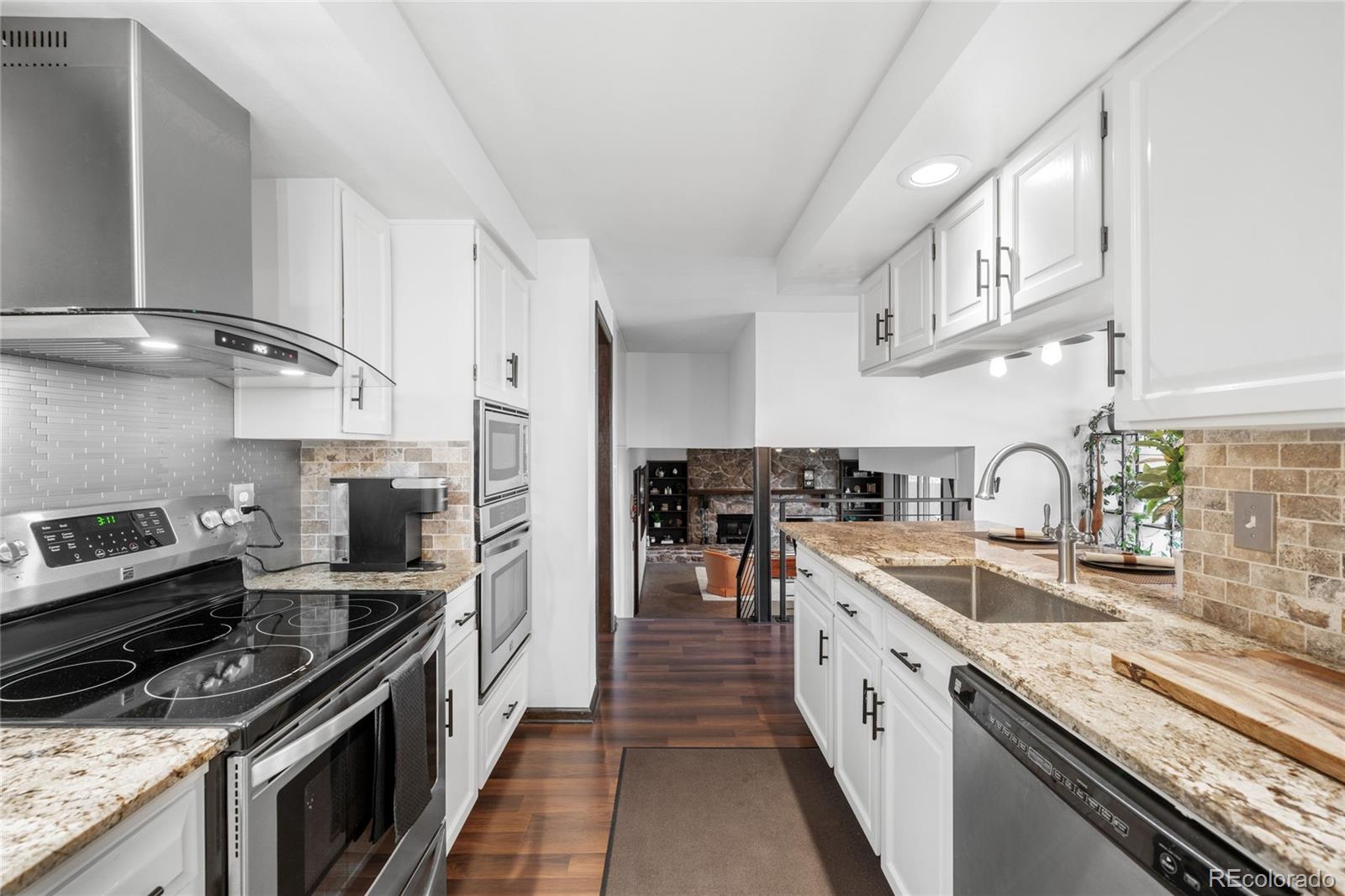 MLS Image #8 for 6389 s monaco court,centennial, Colorado