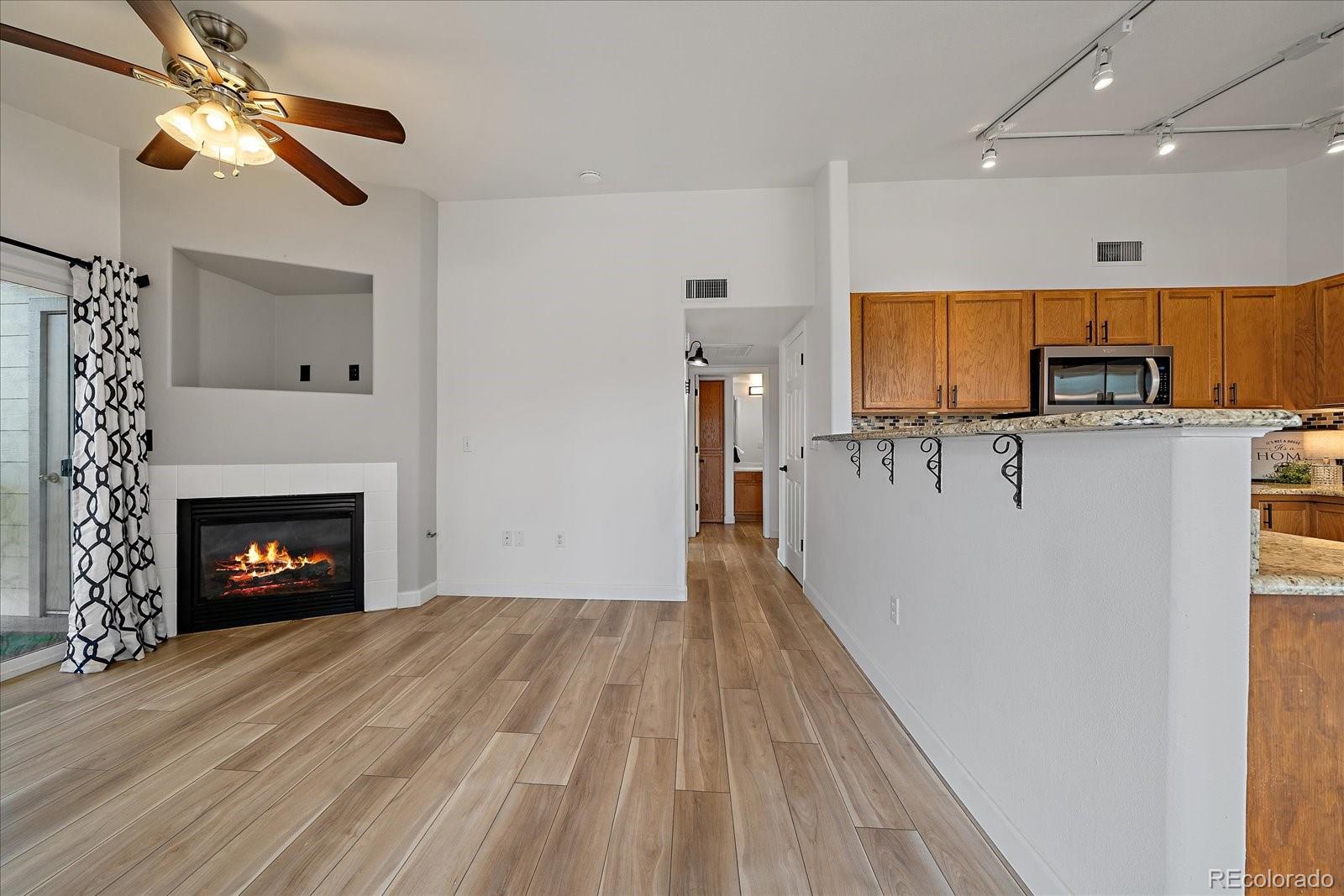 MLS Image #3 for 8615 w berry avenue 204,littleton, Colorado