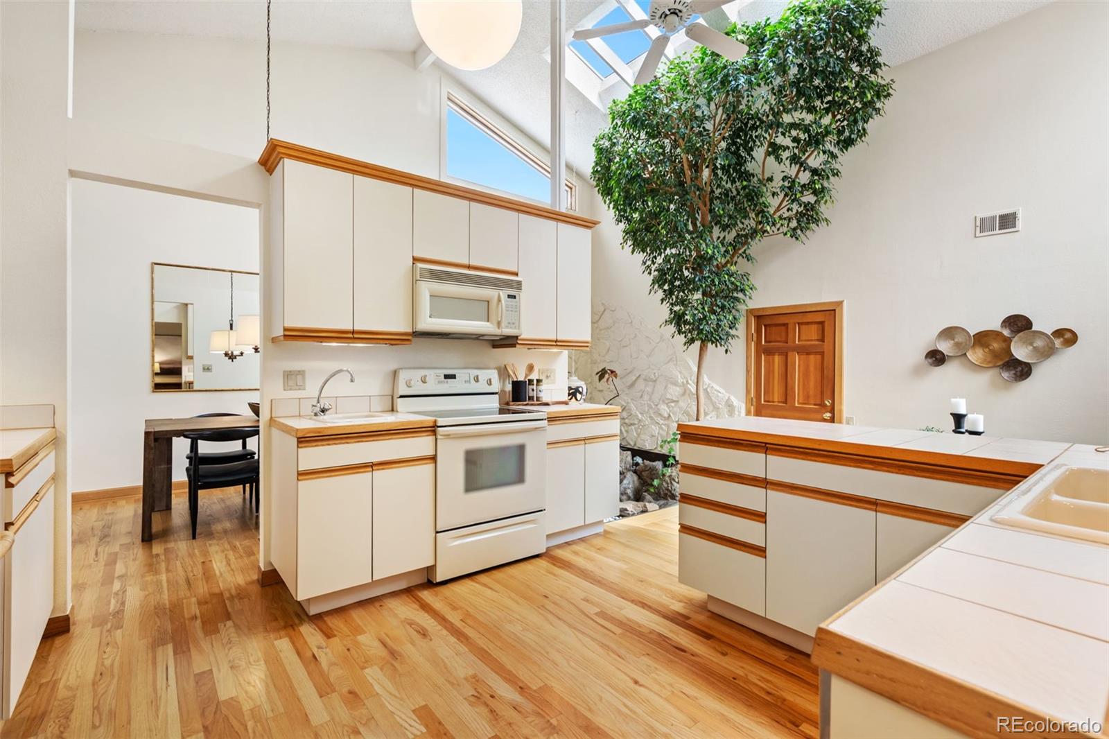 MLS Image #4 for 6305 w 6th avenue c17,lakewood, Colorado