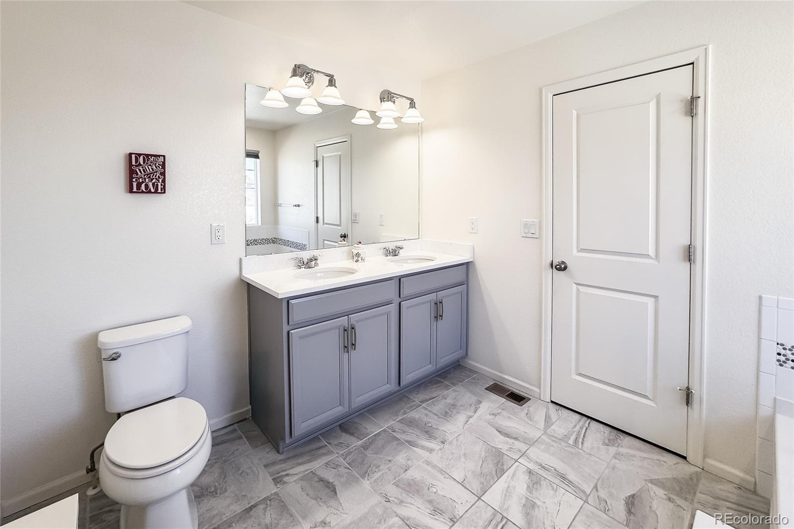 MLS Image #14 for 8951 e 59th place,denver, Colorado