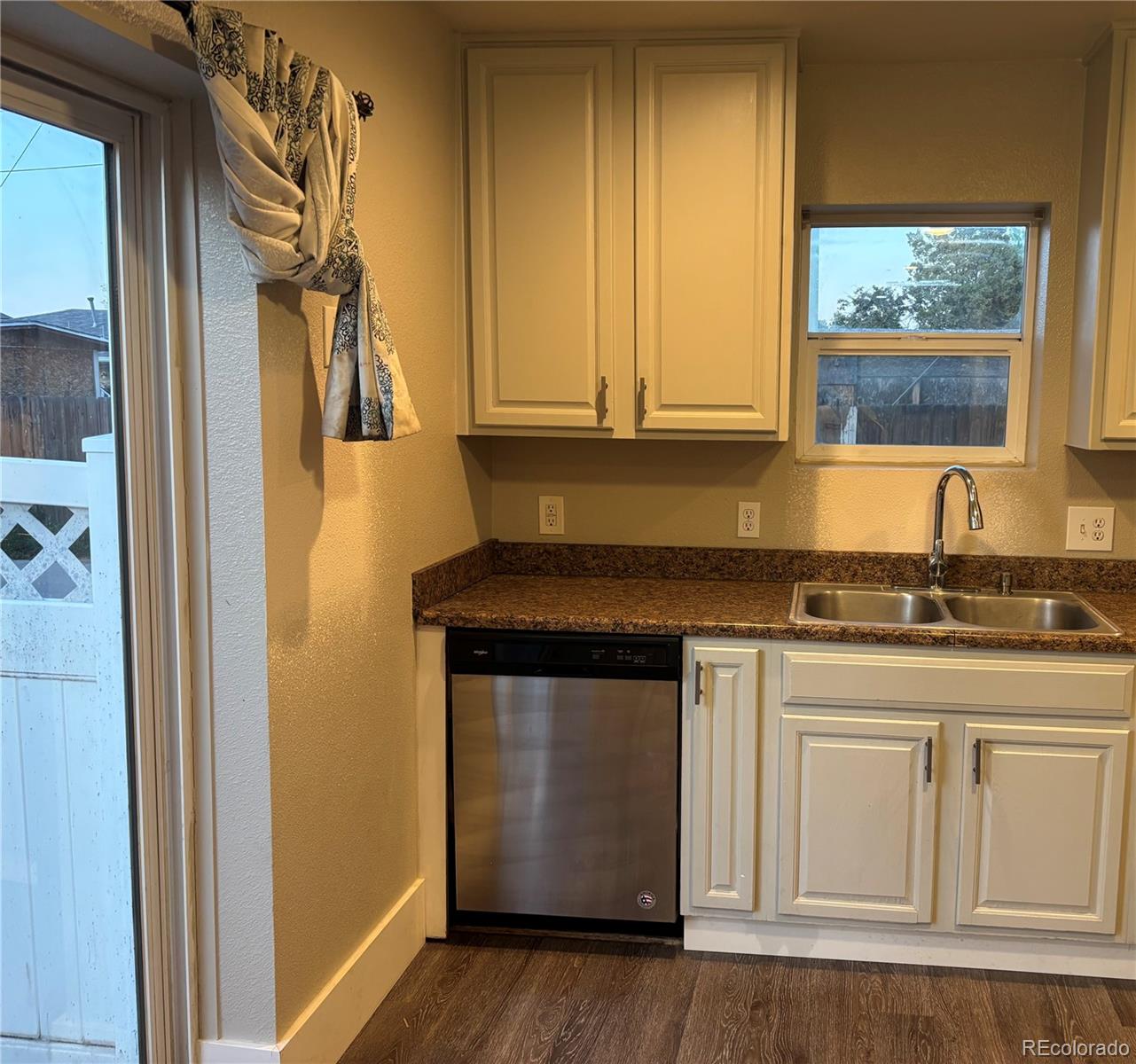 MLS Image #6 for 1222  yosemite street,denver, Colorado
