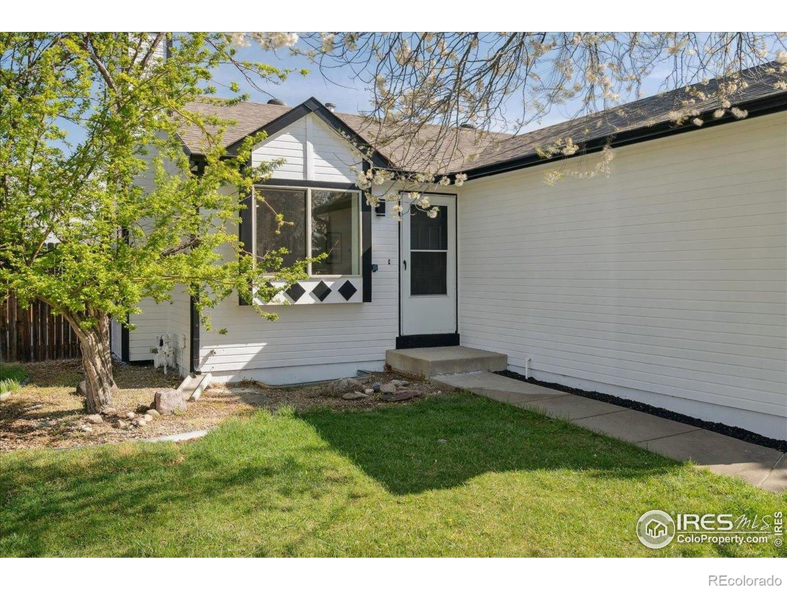 MLS Image #1 for 2476  sunset drive,longmont, Colorado