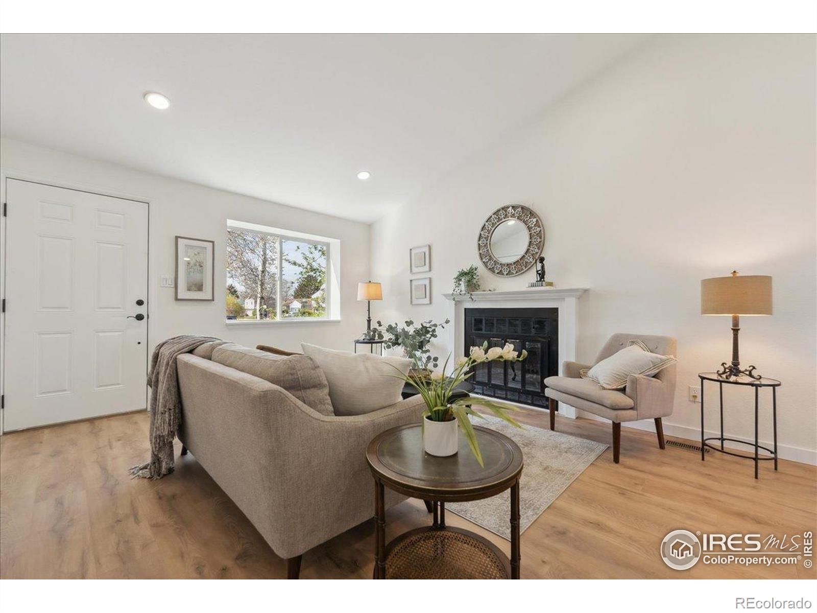 MLS Image #3 for 2476  sunset drive,longmont, Colorado