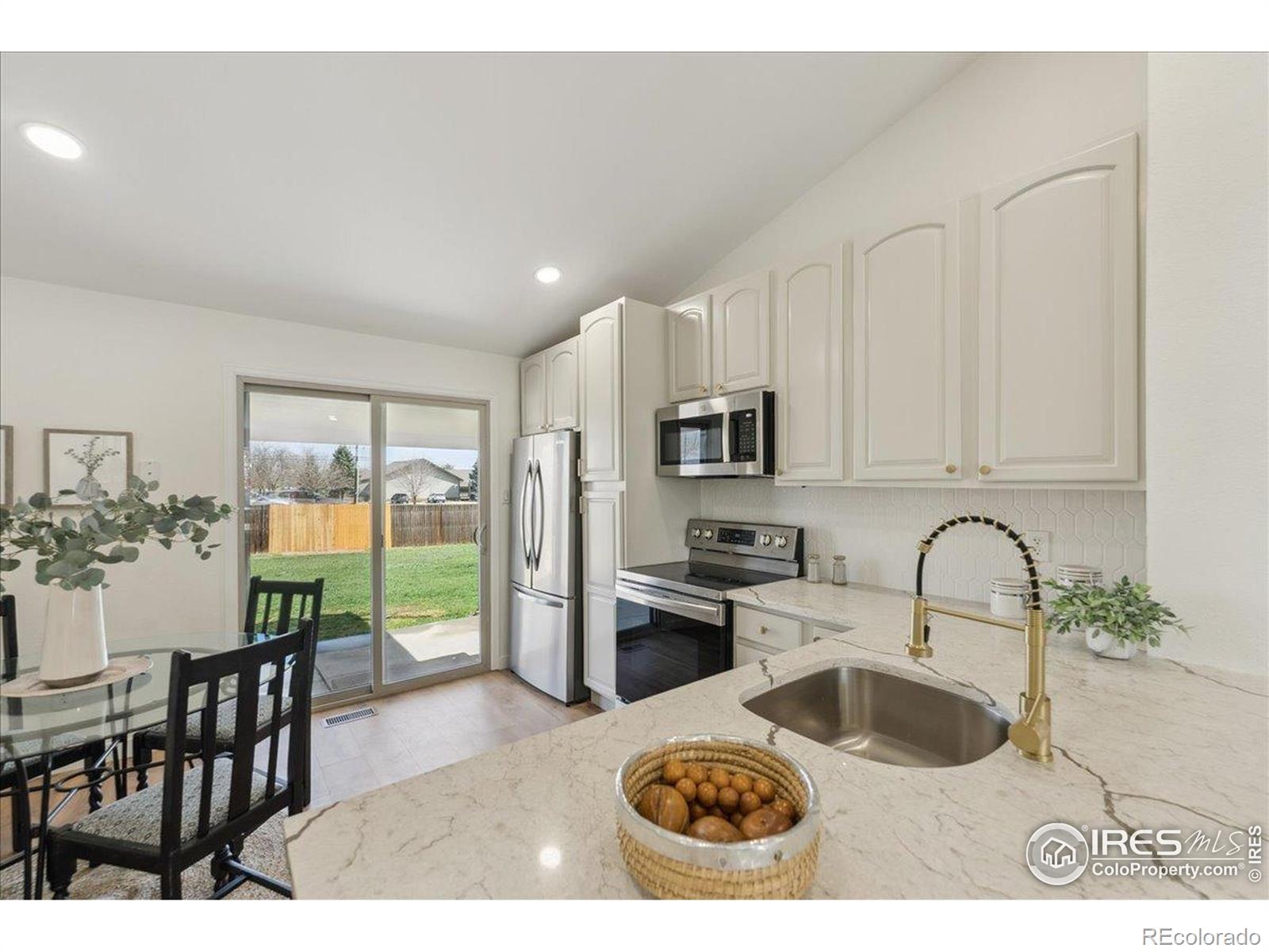 MLS Image #7 for 2476  sunset drive,longmont, Colorado