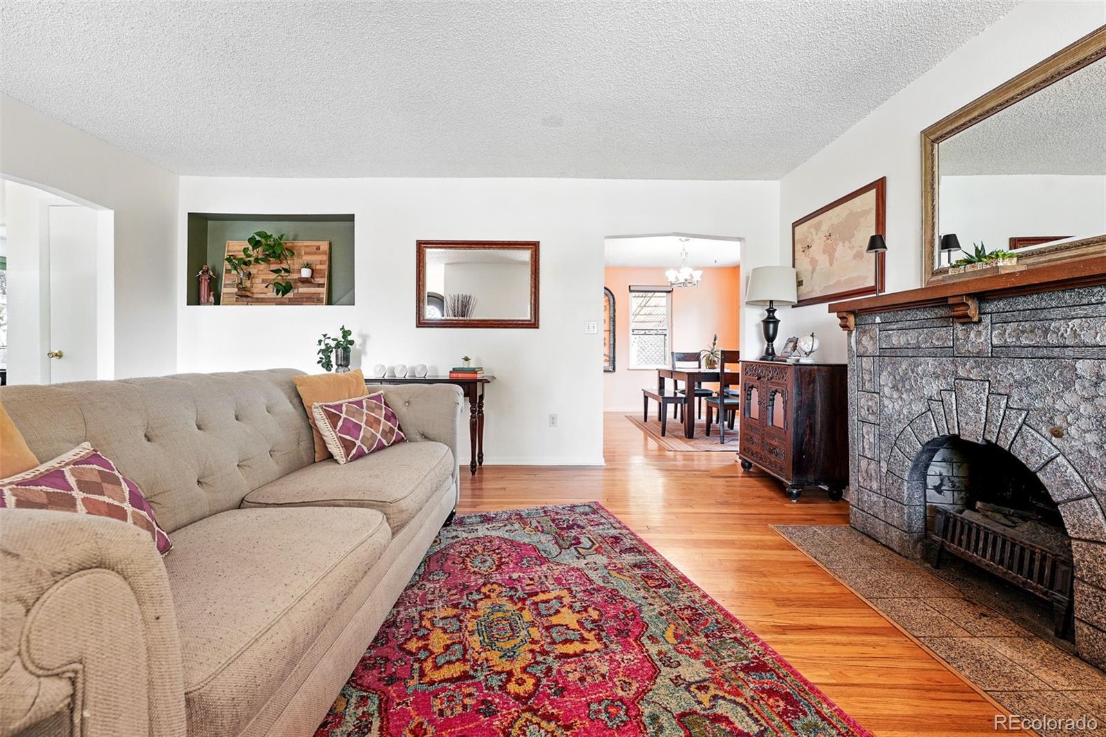 MLS Image #10 for 1332  ash street,denver, Colorado