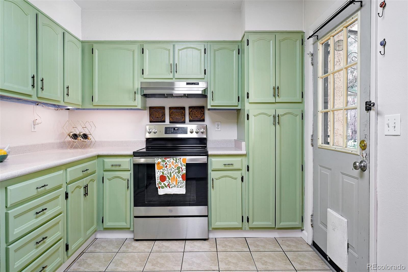 MLS Image #14 for 1332  ash street,denver, Colorado