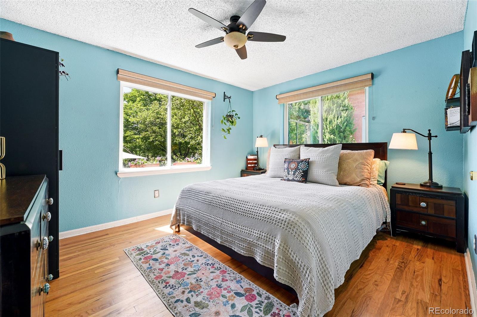 MLS Image #3 for 1332  ash street,denver, Colorado