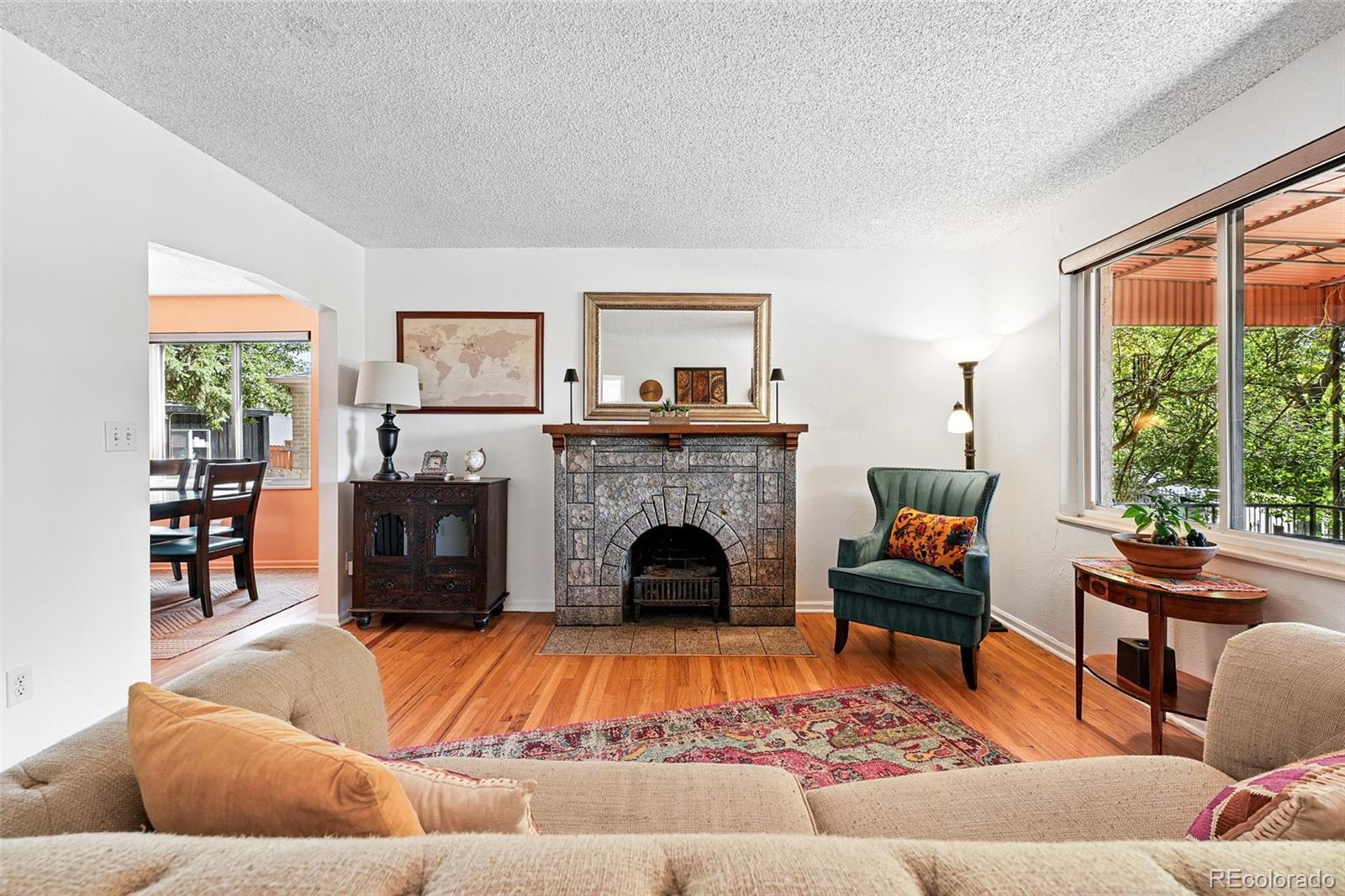 MLS Image #9 for 1332  ash street,denver, Colorado