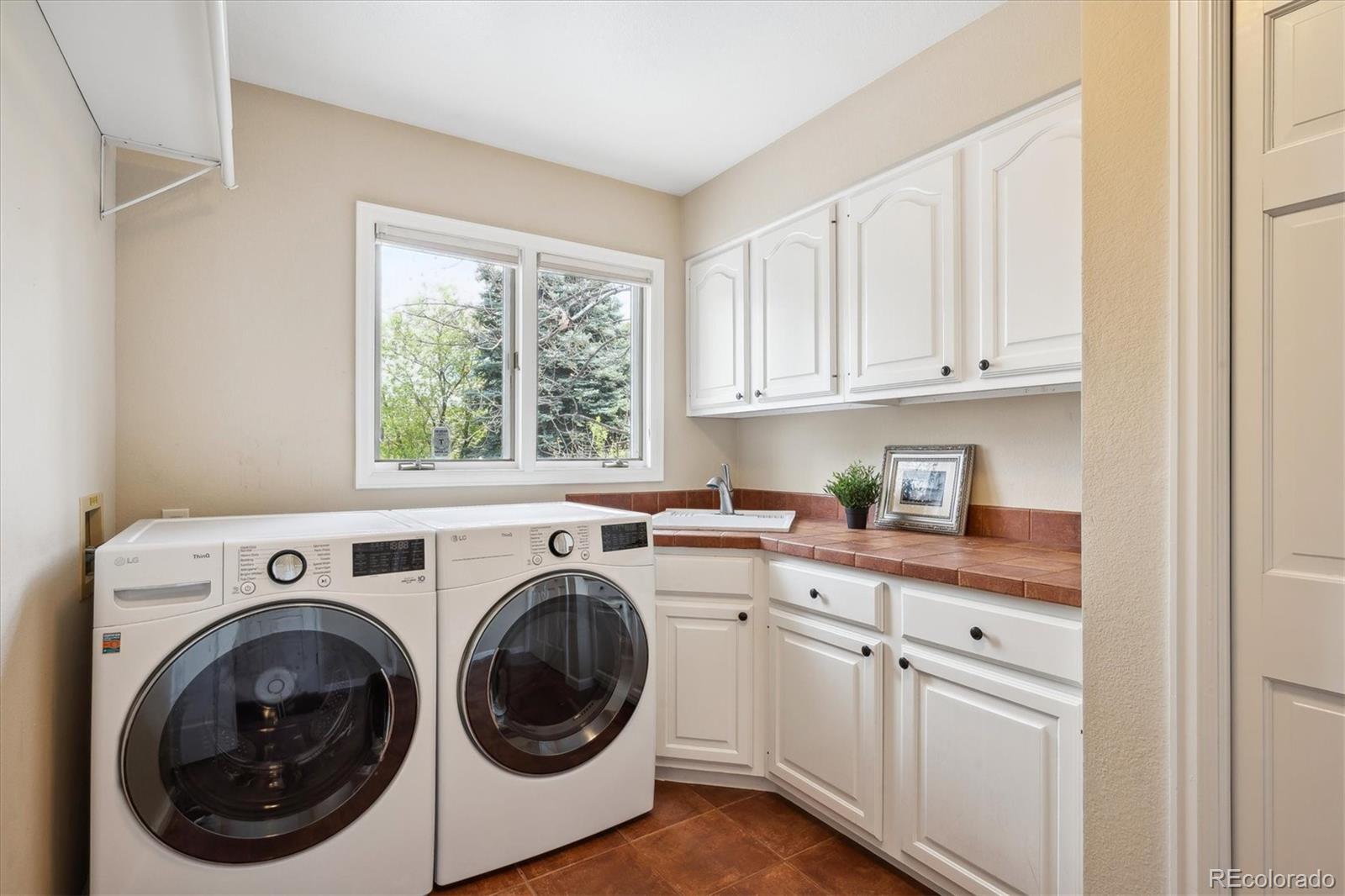 MLS Image #14 for 5320 s geneva street,englewood, Colorado