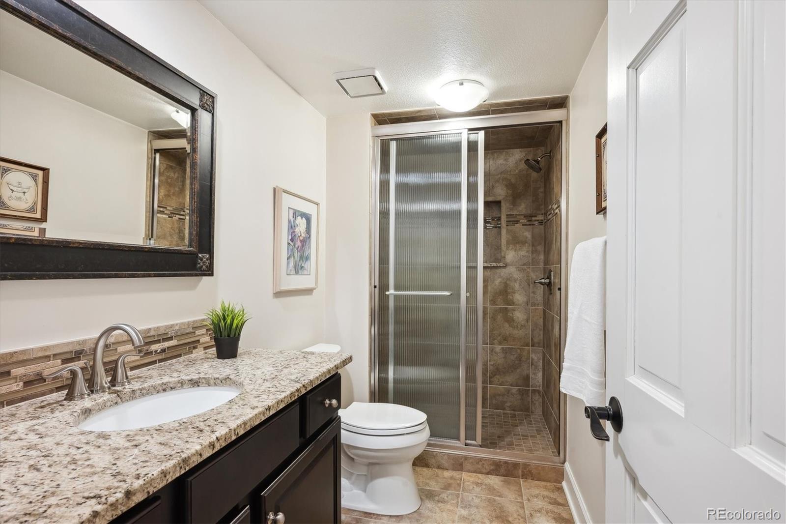 MLS Image #31 for 5320 s geneva street,englewood, Colorado