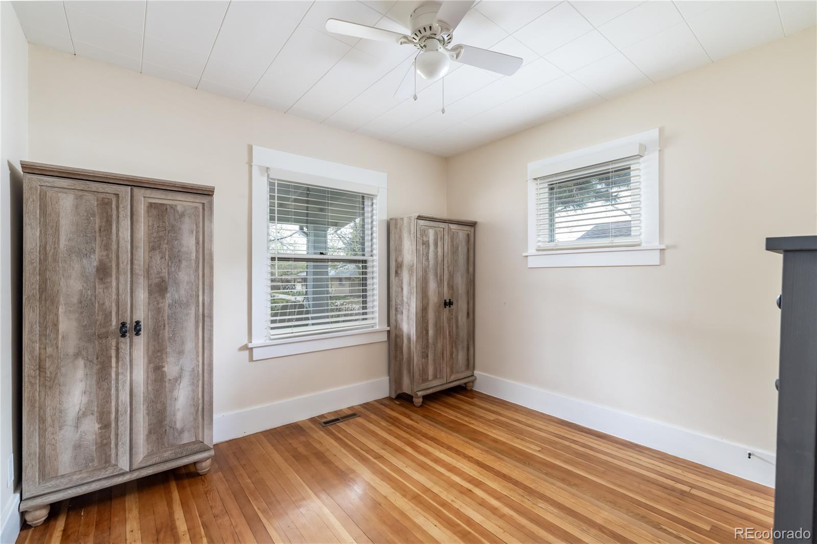 MLS Image #13 for 2074 s emerson street,denver, Colorado