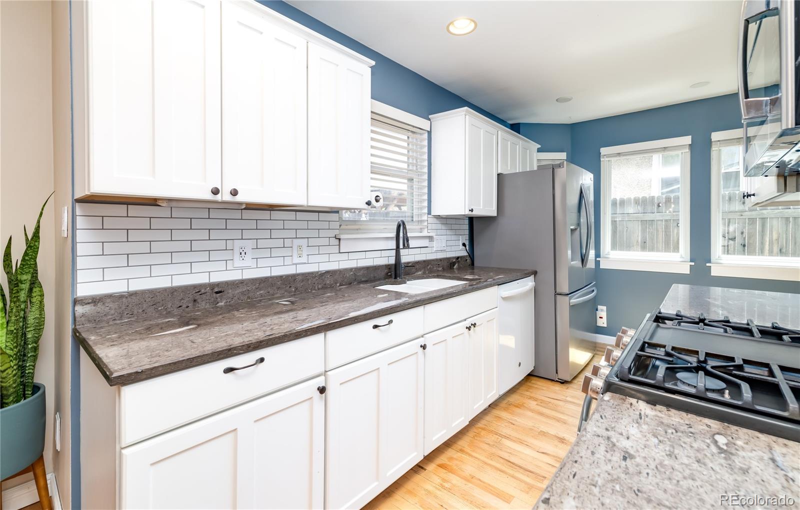 MLS Image #9 for 2074 s emerson street,denver, Colorado