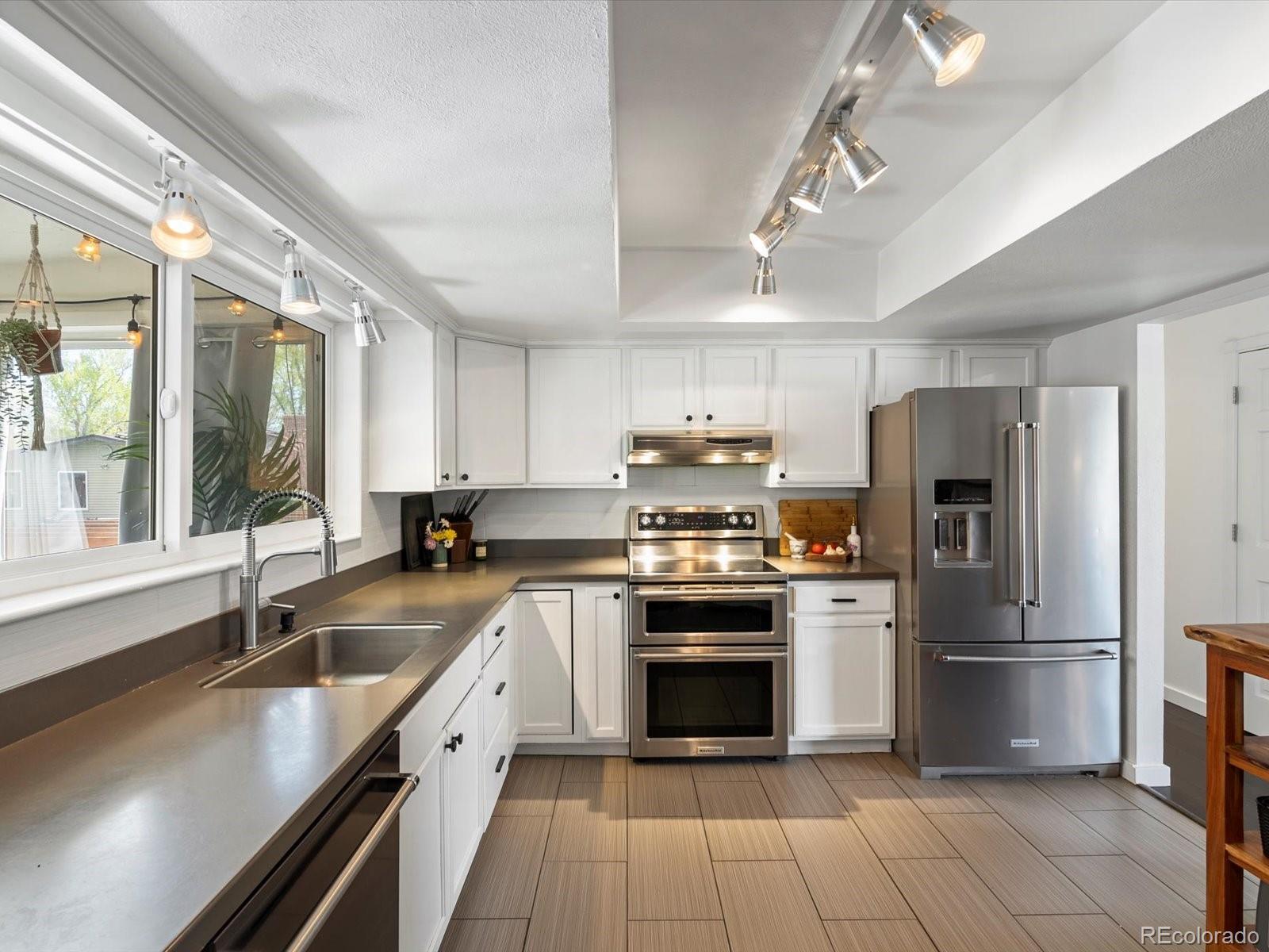 MLS Image #12 for 11165 w 58th avenue,arvada, Colorado
