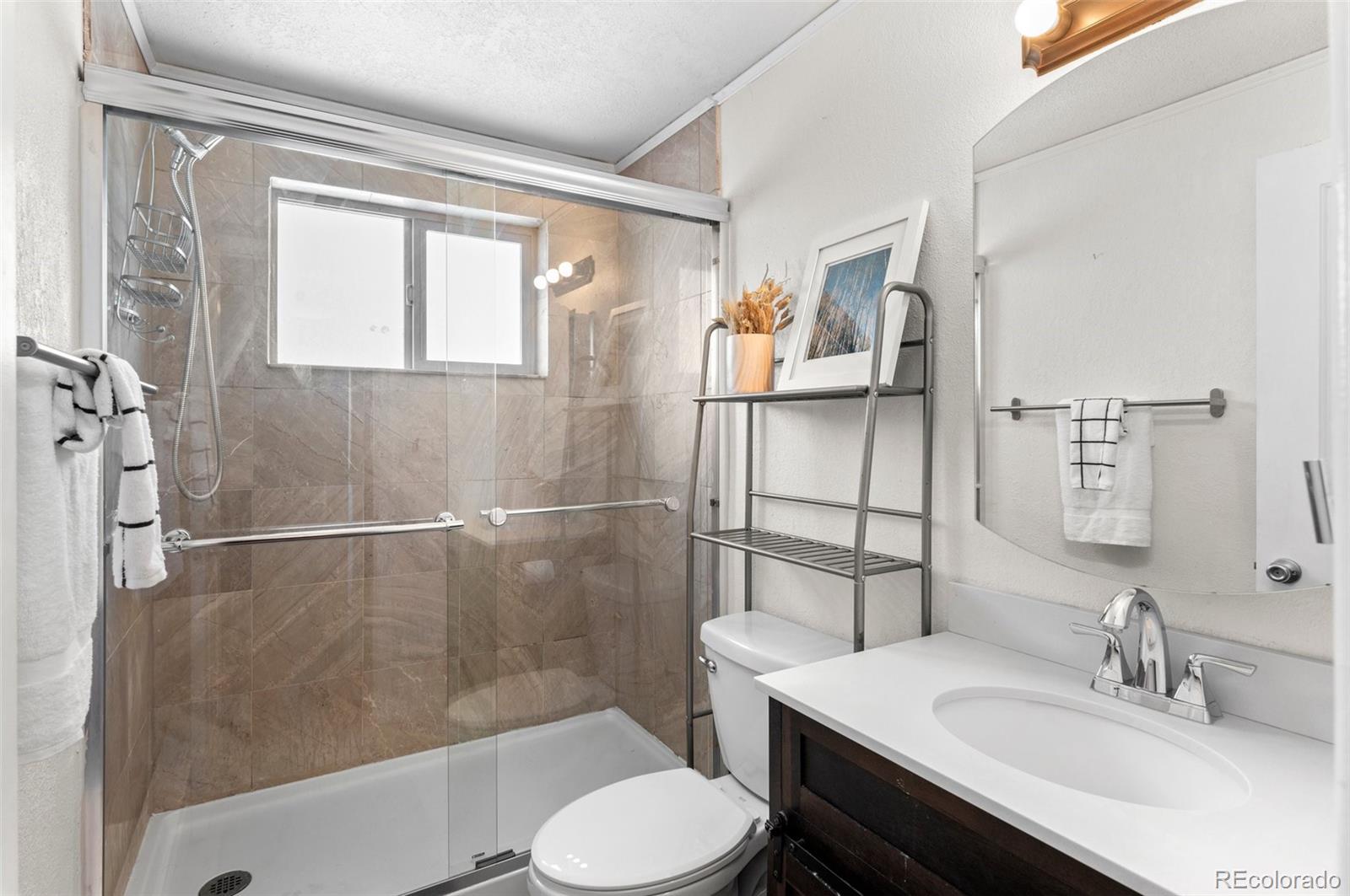 MLS Image #13 for 558 n washington street,denver, Colorado