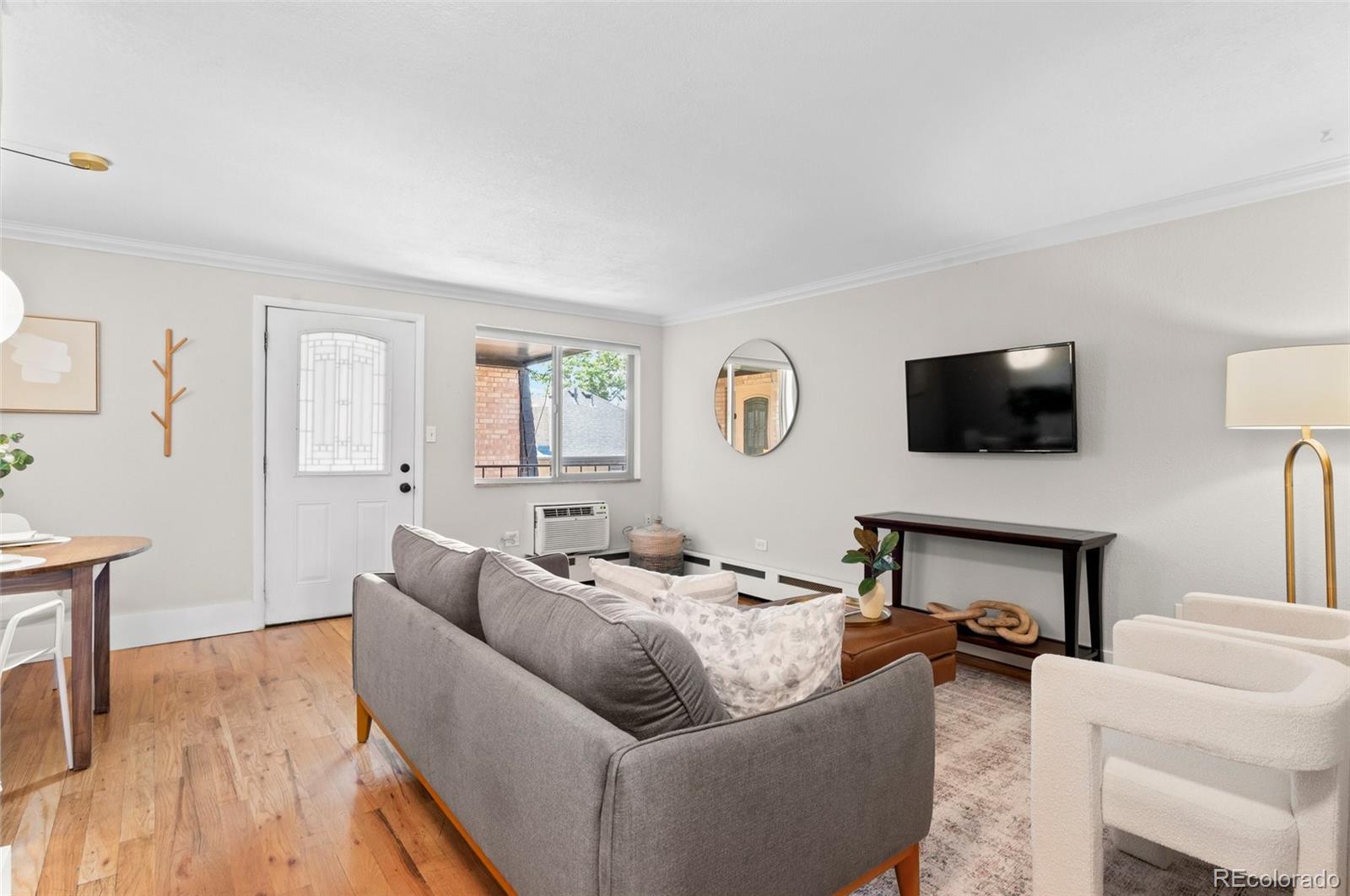 MLS Image #6 for 558 n washington street,denver, Colorado