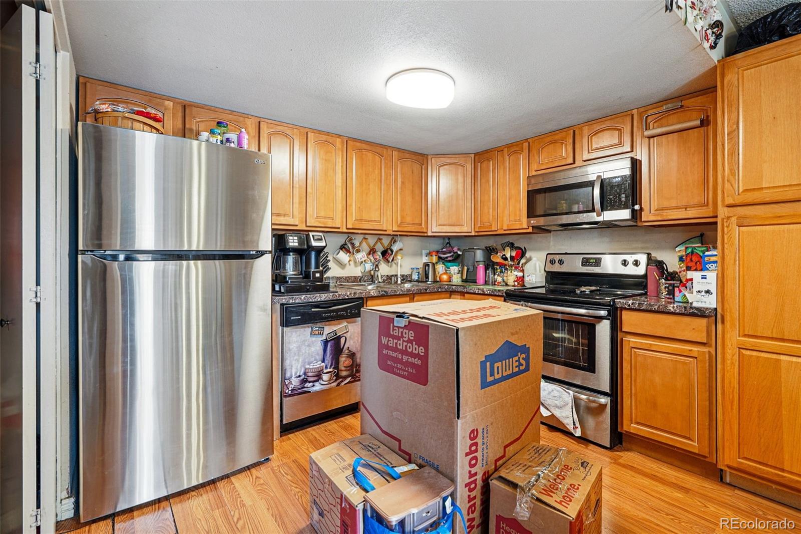 MLS Image #9 for 12458 e kansas place,aurora, Colorado