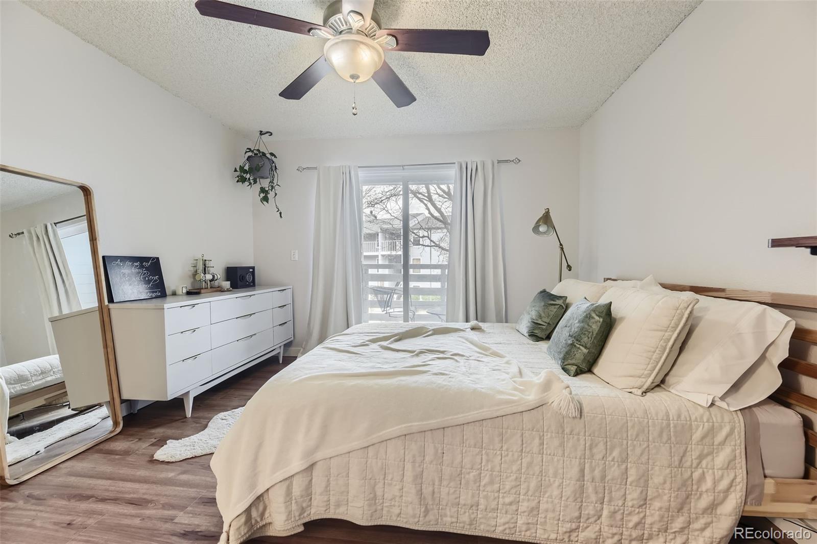 MLS Image #10 for 3141 s tamarac drive,denver, Colorado