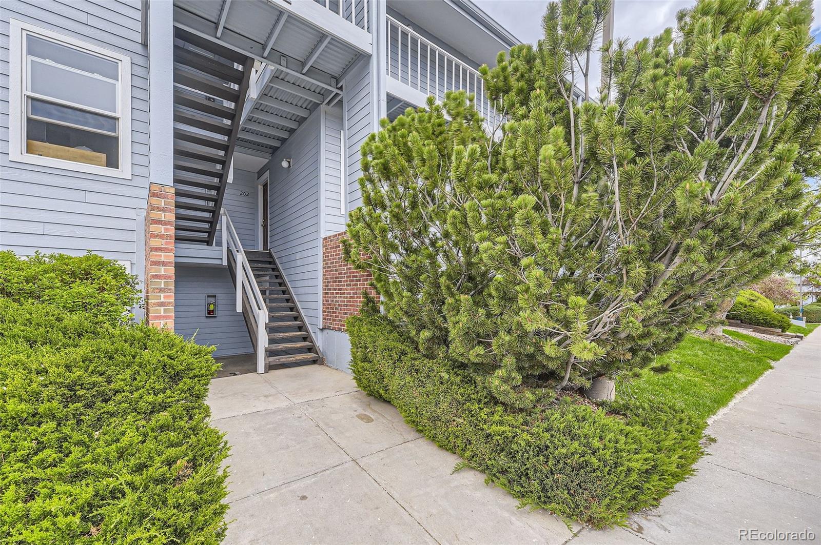 MLS Image #21 for 3141 s tamarac drive,denver, Colorado