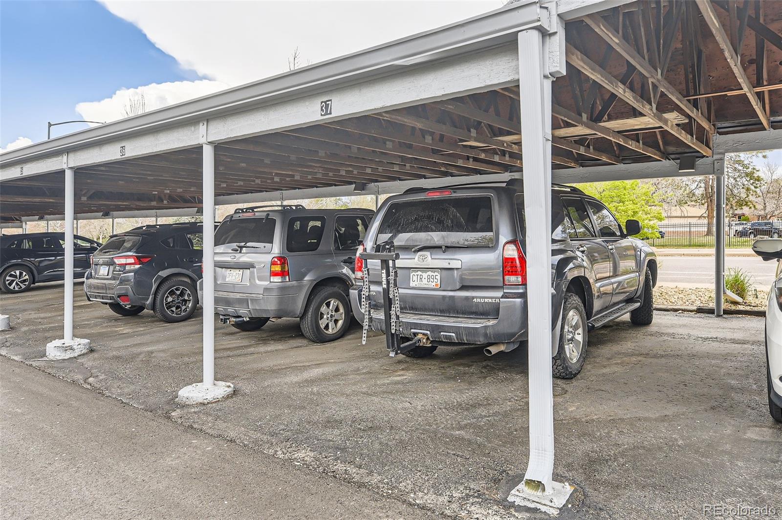 MLS Image #24 for 3141 s tamarac drive,denver, Colorado