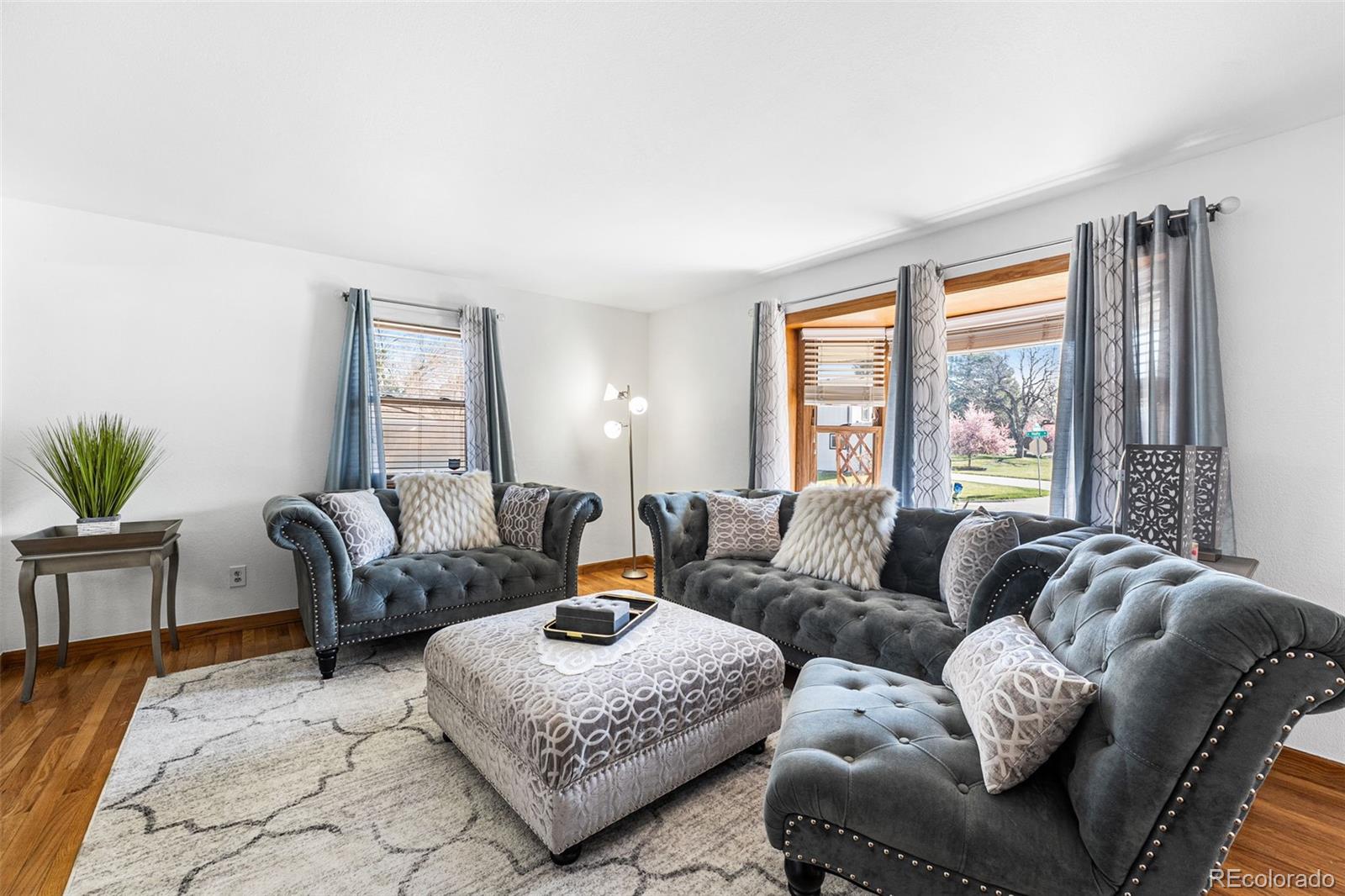 MLS Image #14 for 3191 s holly place,denver, Colorado